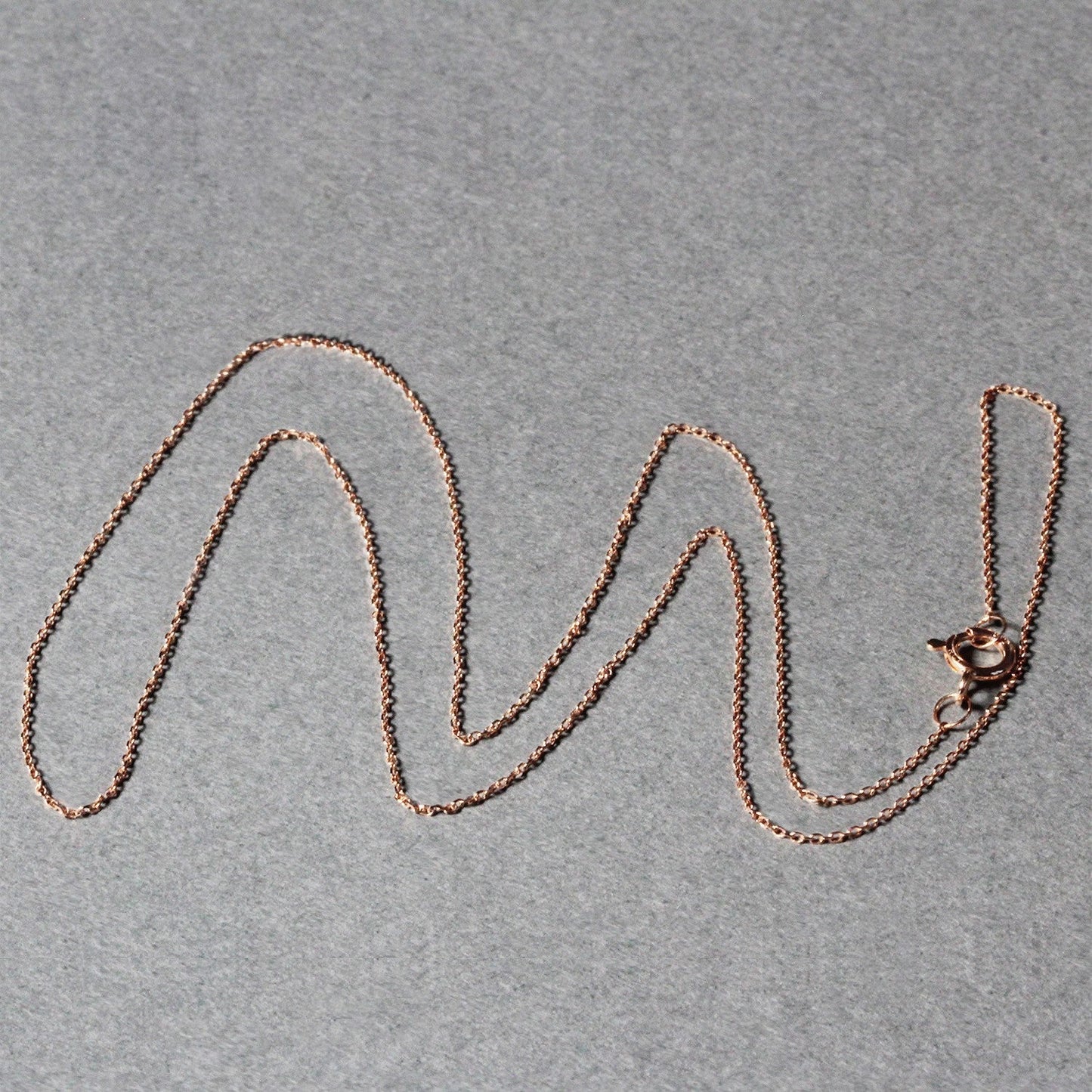 14k रोज़ गोल्ड डायमंड कट केबल लिंक चेन 0.7mm