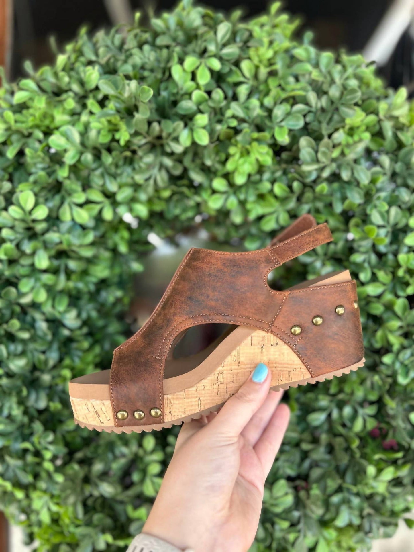 Corkys Footwear - महिलाओं के कार्ले वेज सैंडल