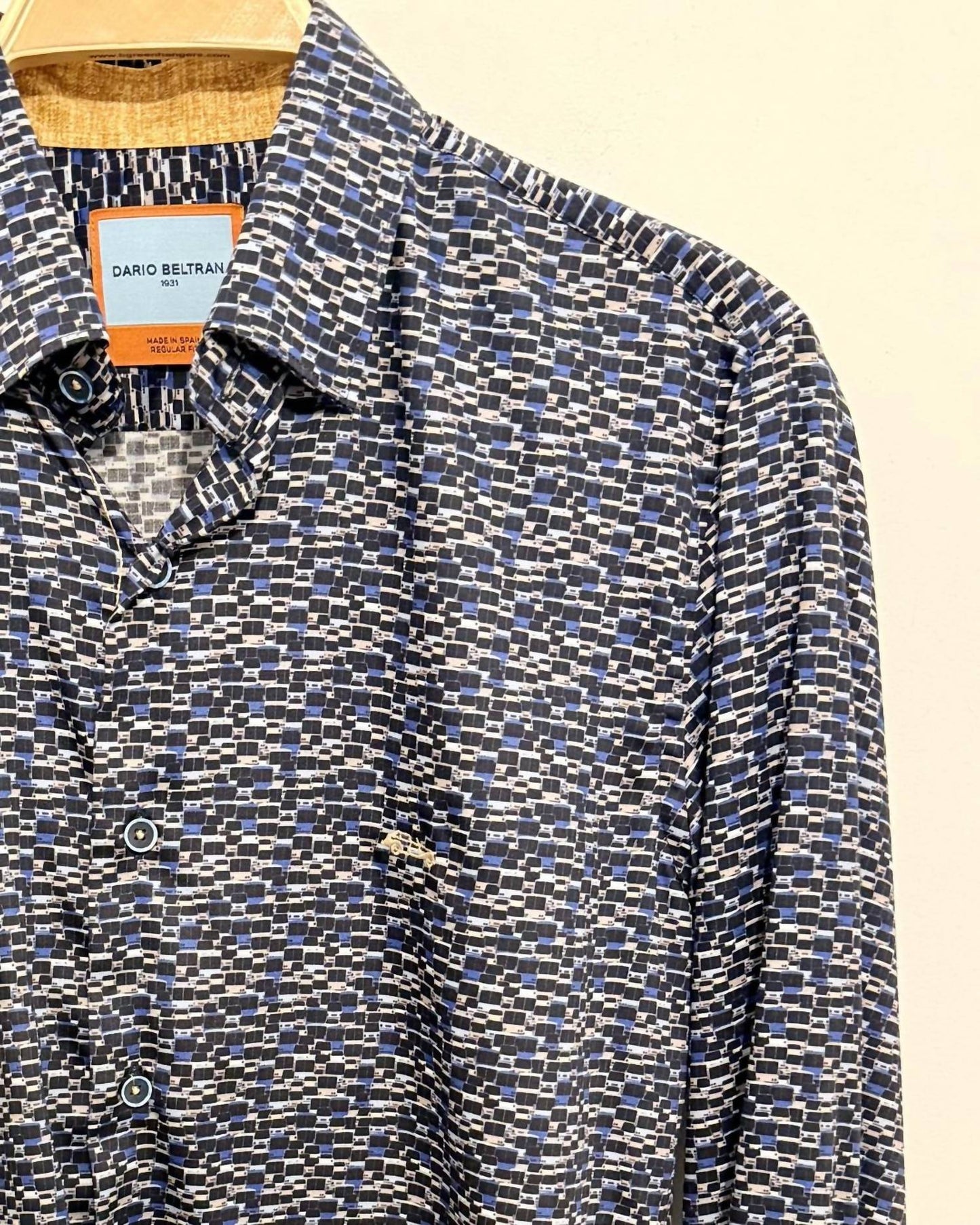Dario Beltran - Men's Erro Long Sleeve Shirt