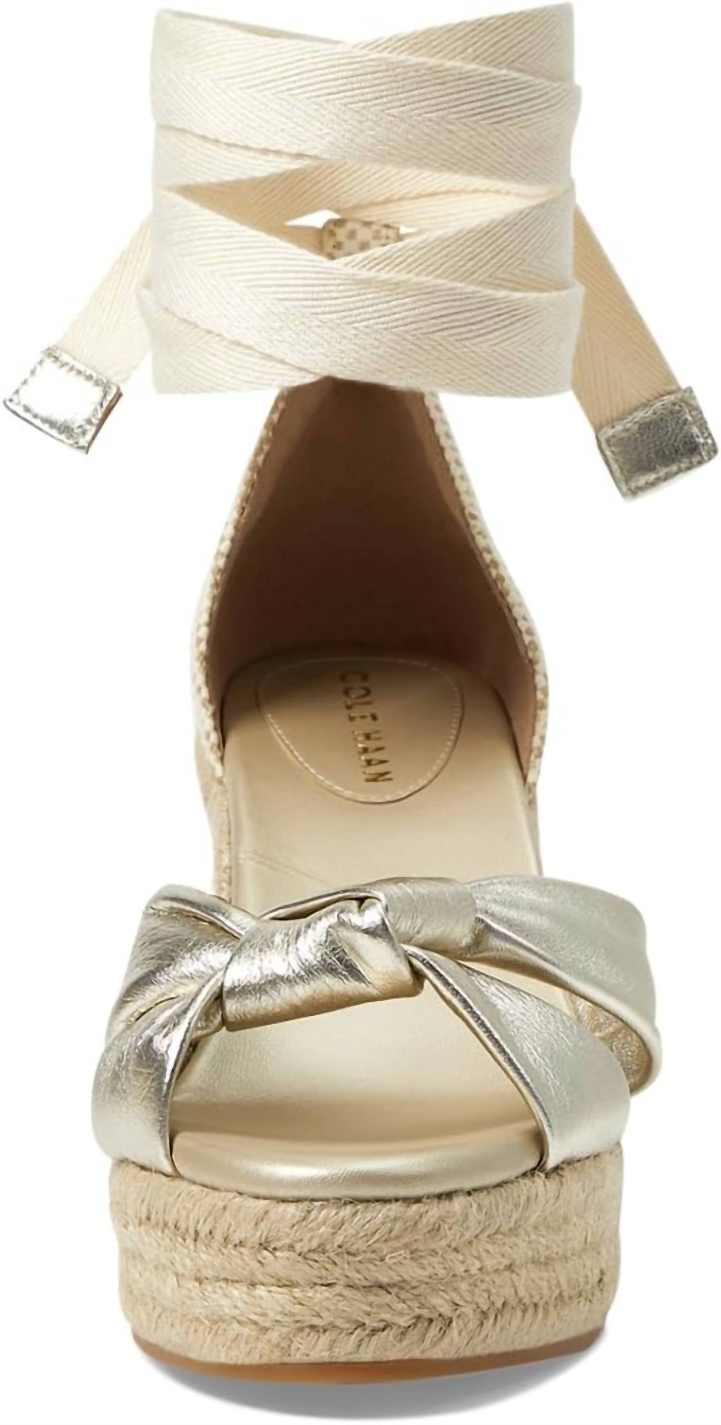 Cole Haan - महिलाओं के क्लाउडफील हैम्पटन वेज हील्ड सैंडल