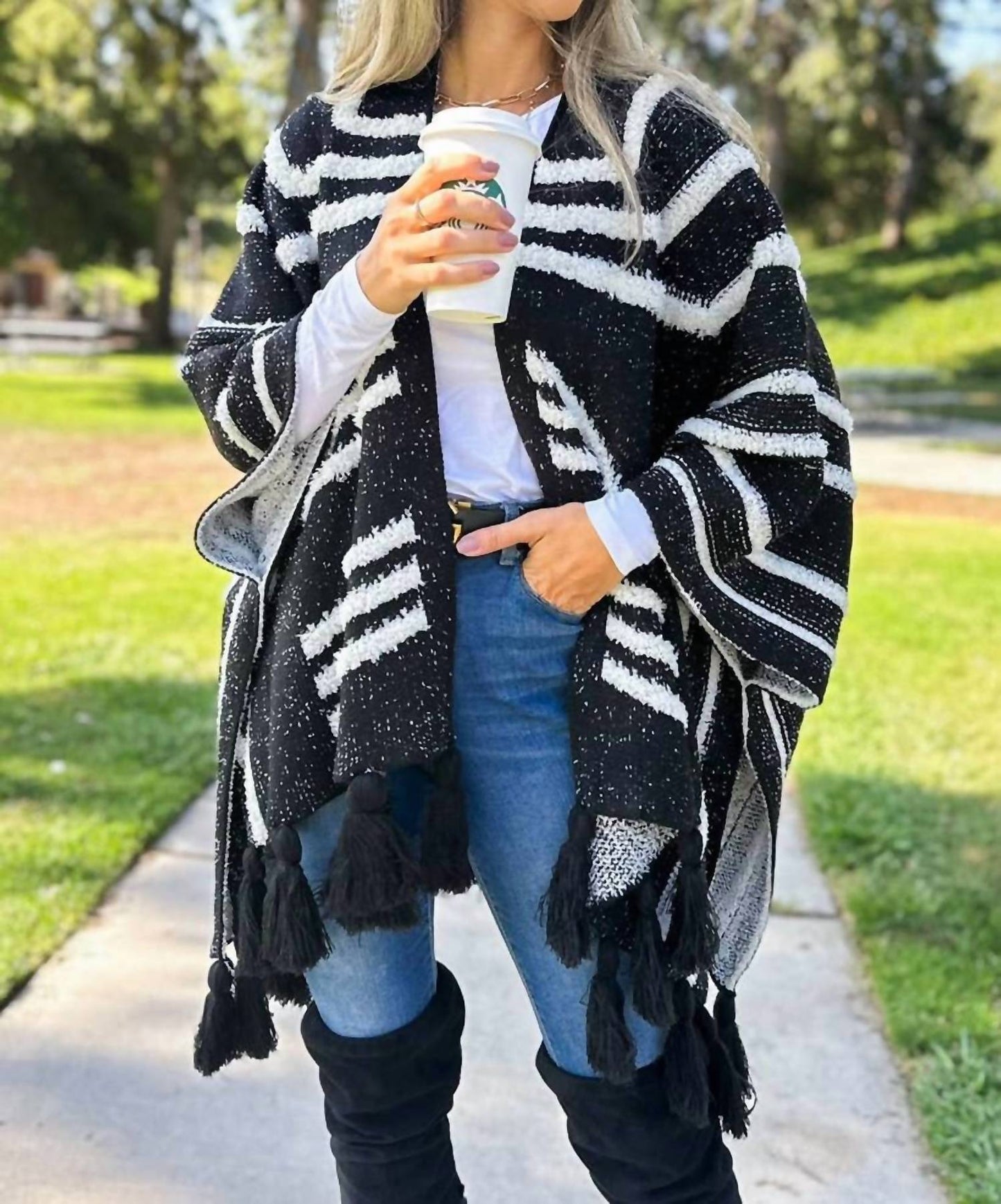 Amoli - Western Textured Pattern With Chunky Tassel Cardigan