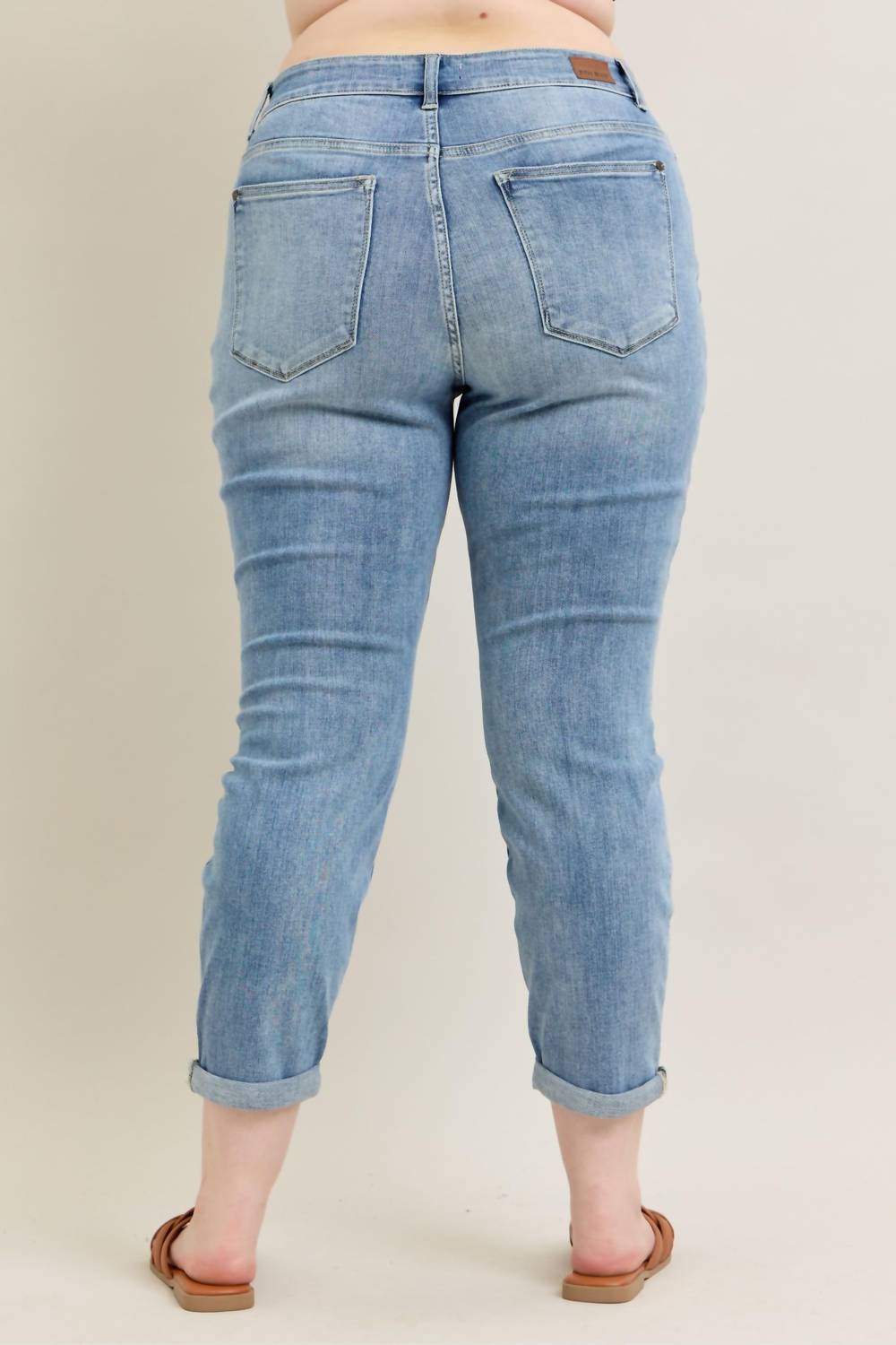 Judy Blue - Mid Rise Bleach Wash Cuffed Boyfriend Denim Jeans - Plus Size