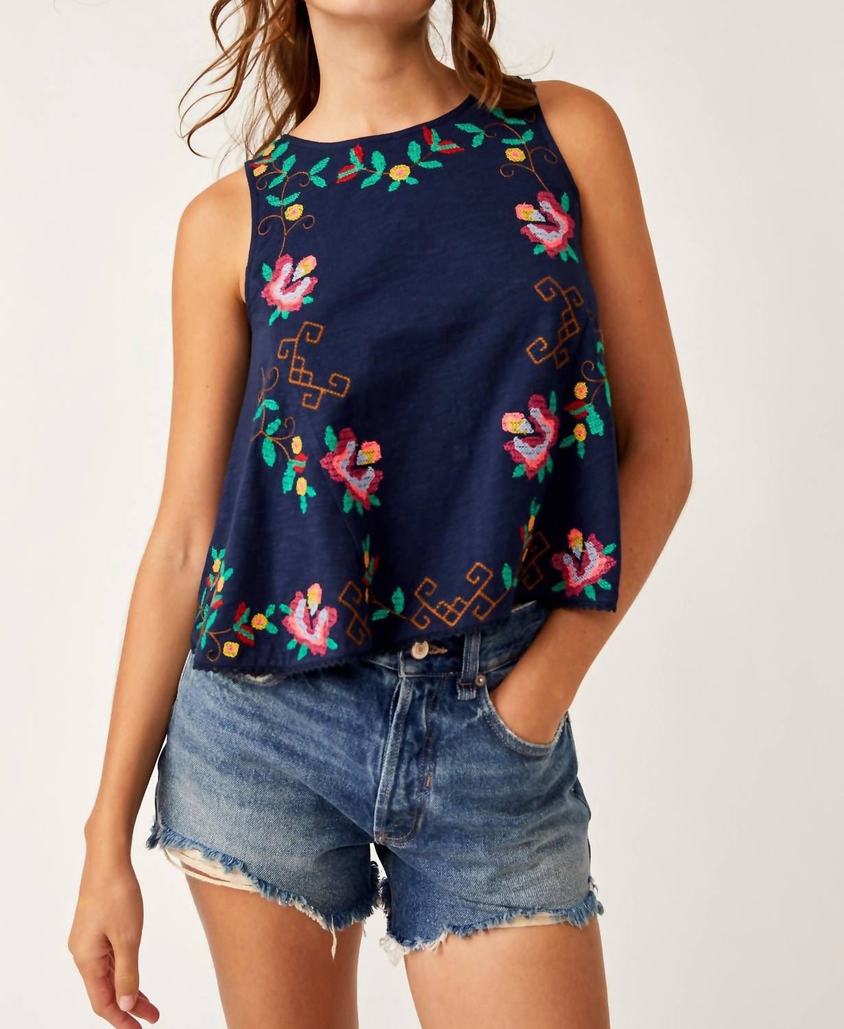 Free People - FUN AND FLIRTY EMBROIDERY TOP