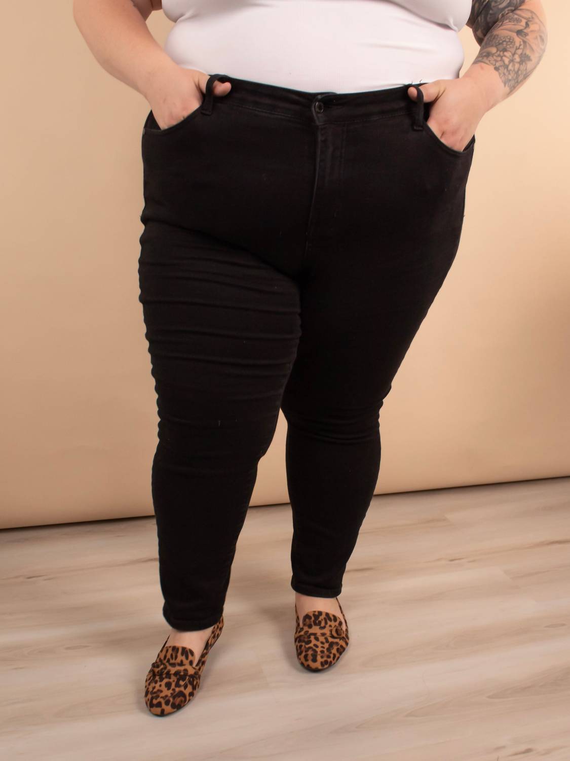 Judy Blue - Slim Fit Mid-rise Jeans