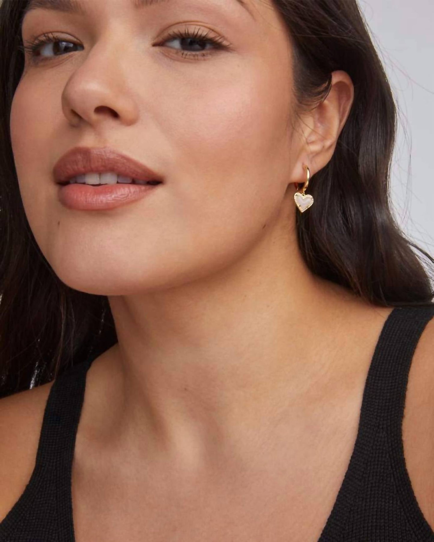 Kendra Scott - Women's Ari Heart Huggie Earrings