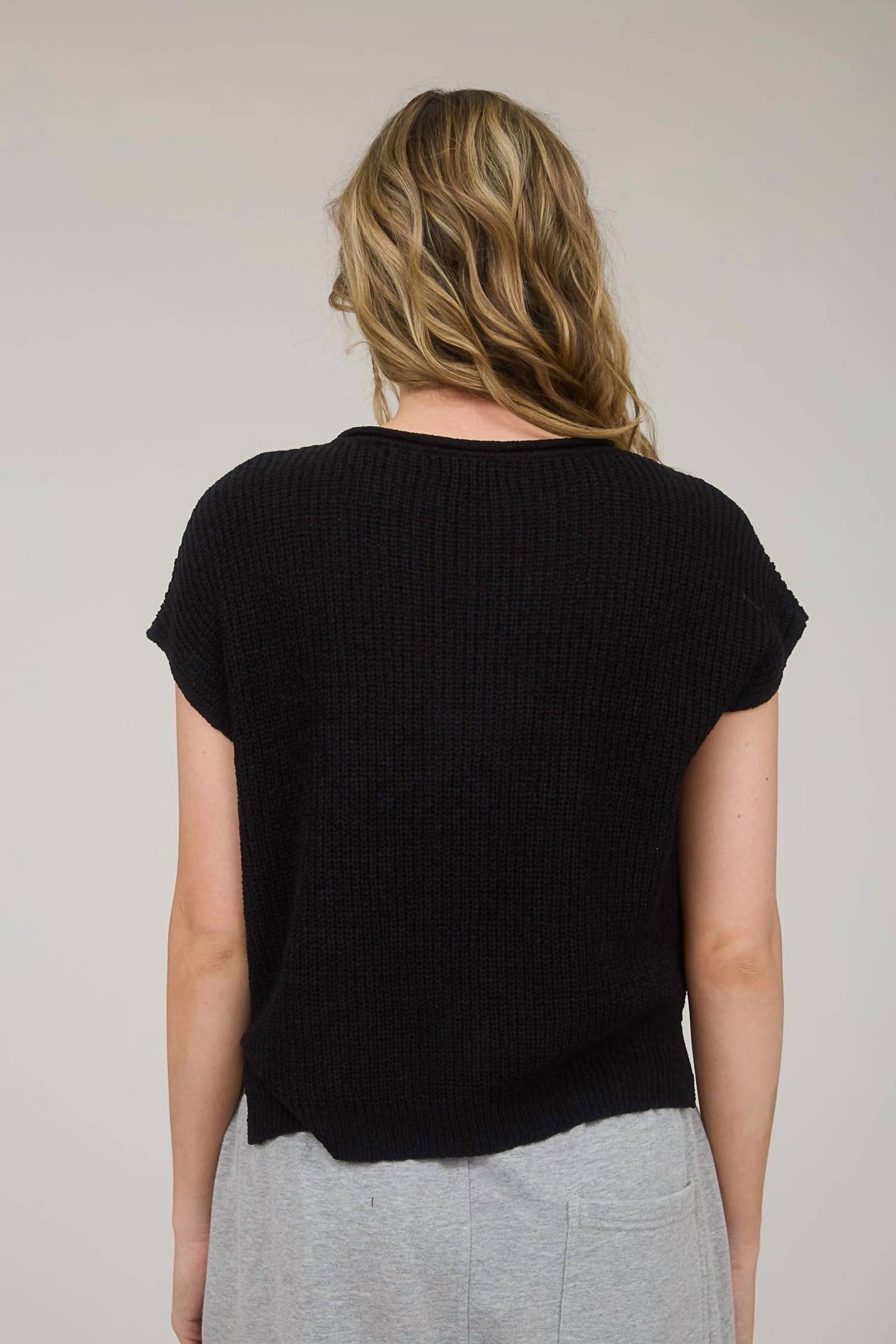 Blu Pepper - Split Neck Short Sleeve Sweater