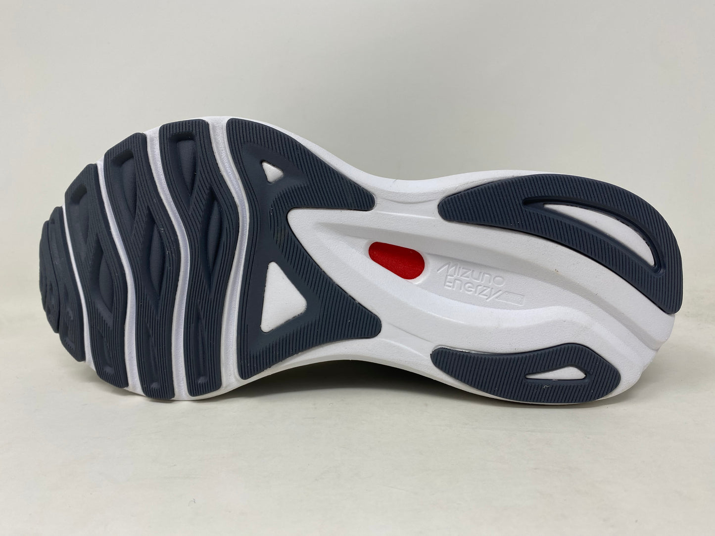 Mizuno महिलाओं के वेव स्काई 5 रनिंग शूज़ ग्रिफिन साइज़ 10 B मीडियम US
