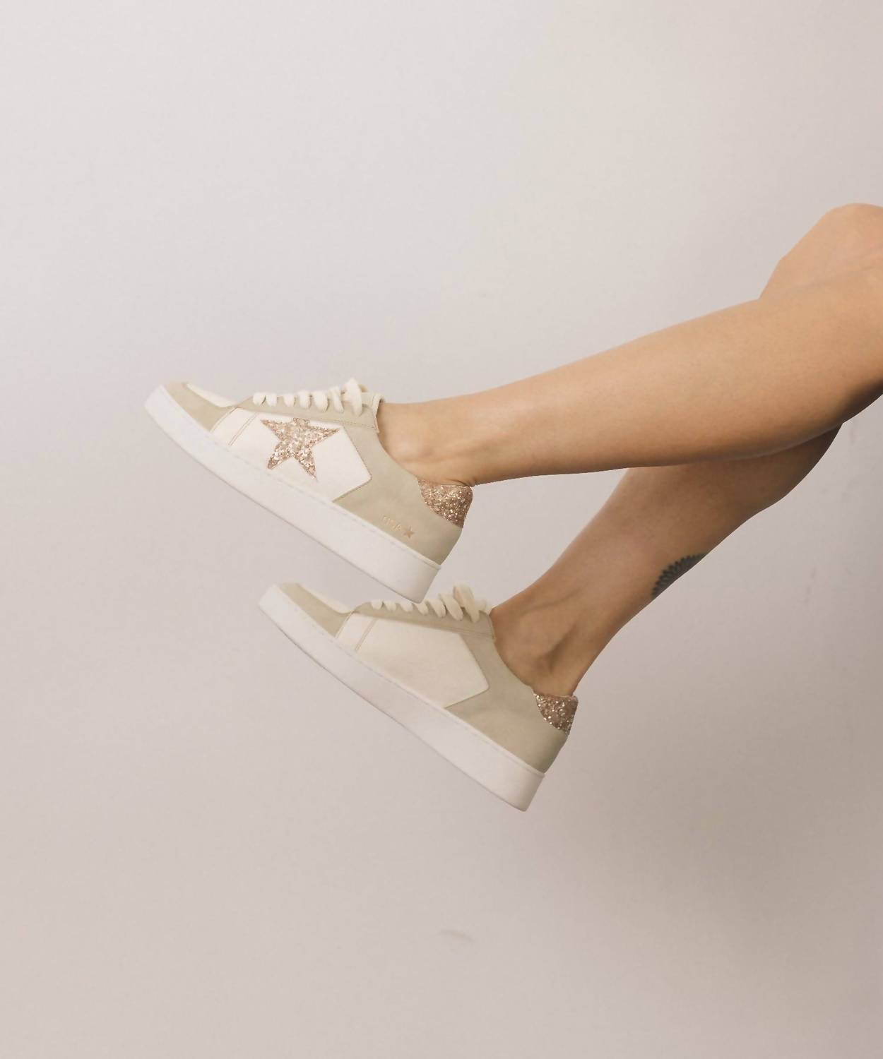 Oasis Society - Women's Liberty Glitter Star Sneaker