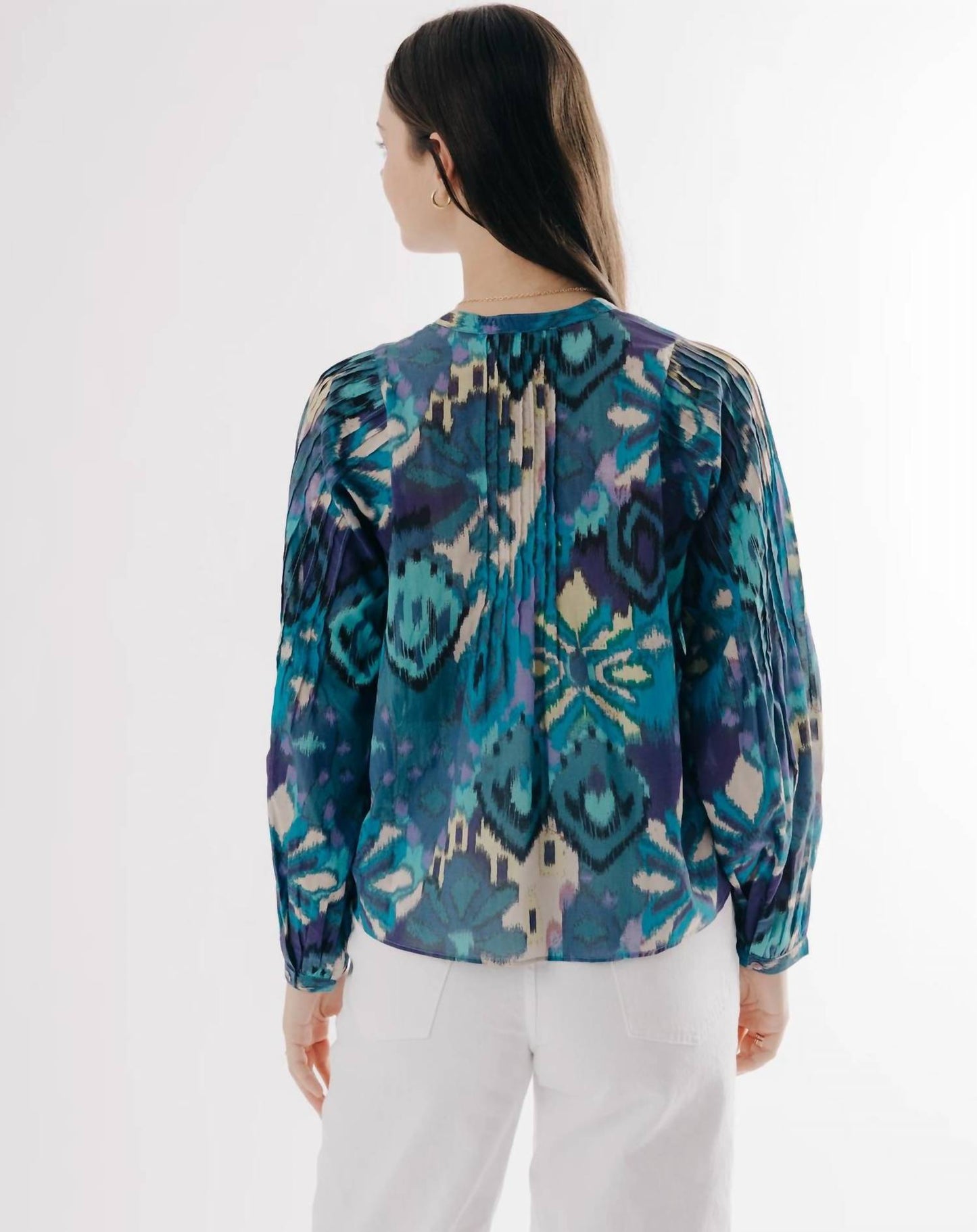 Love The Label - Lavina Billowed Sleeves Top