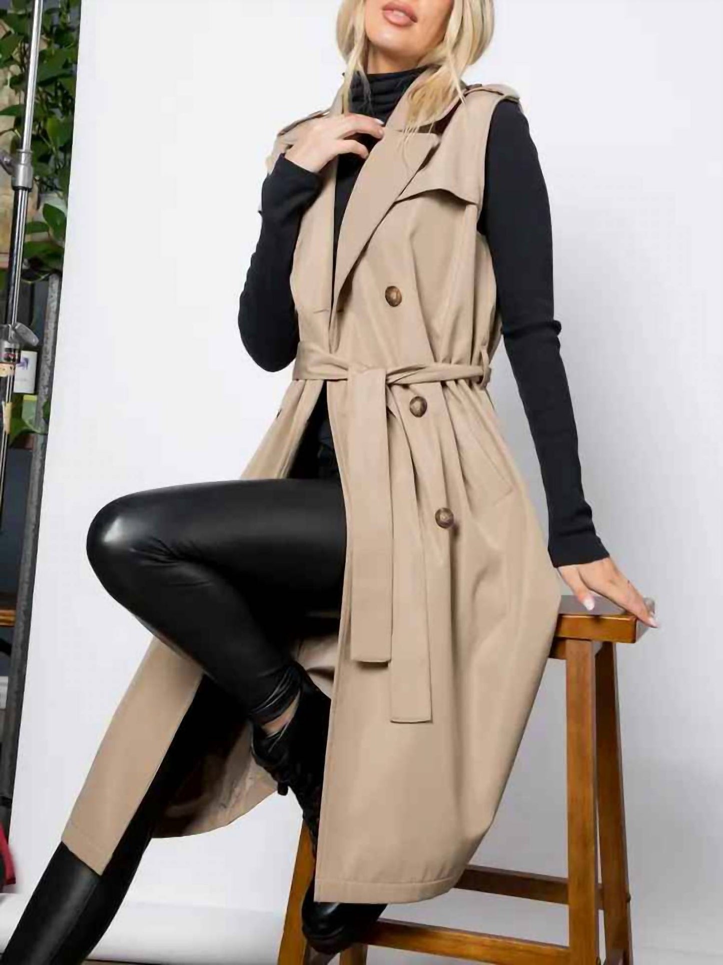 26 International - Sleeveless Trench Coat