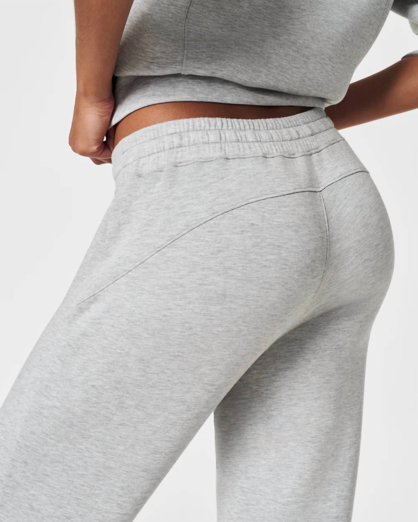 Spanx - Airessentials Tapered Pants