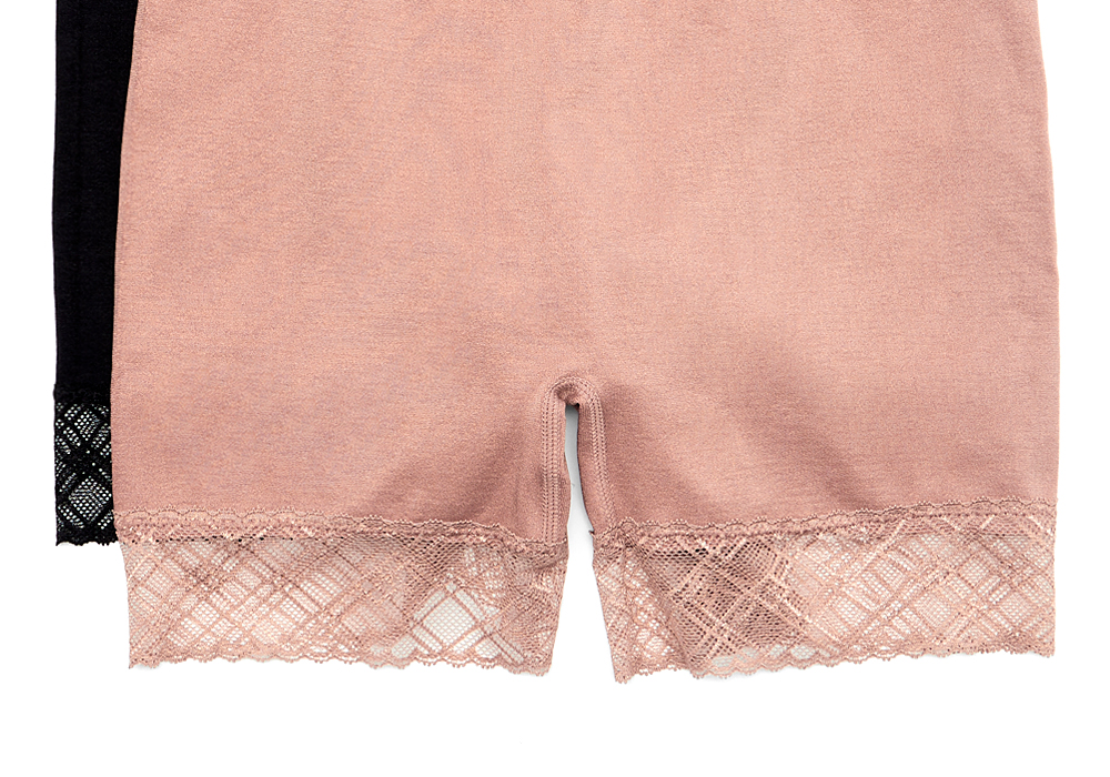 Rene Rofe Women's Black & Light Beige Shorts Size L