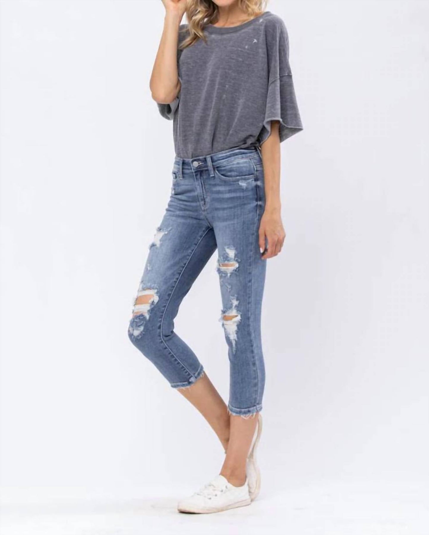 Judy Blue - Destroyed Mid-Rise Capri Jeans