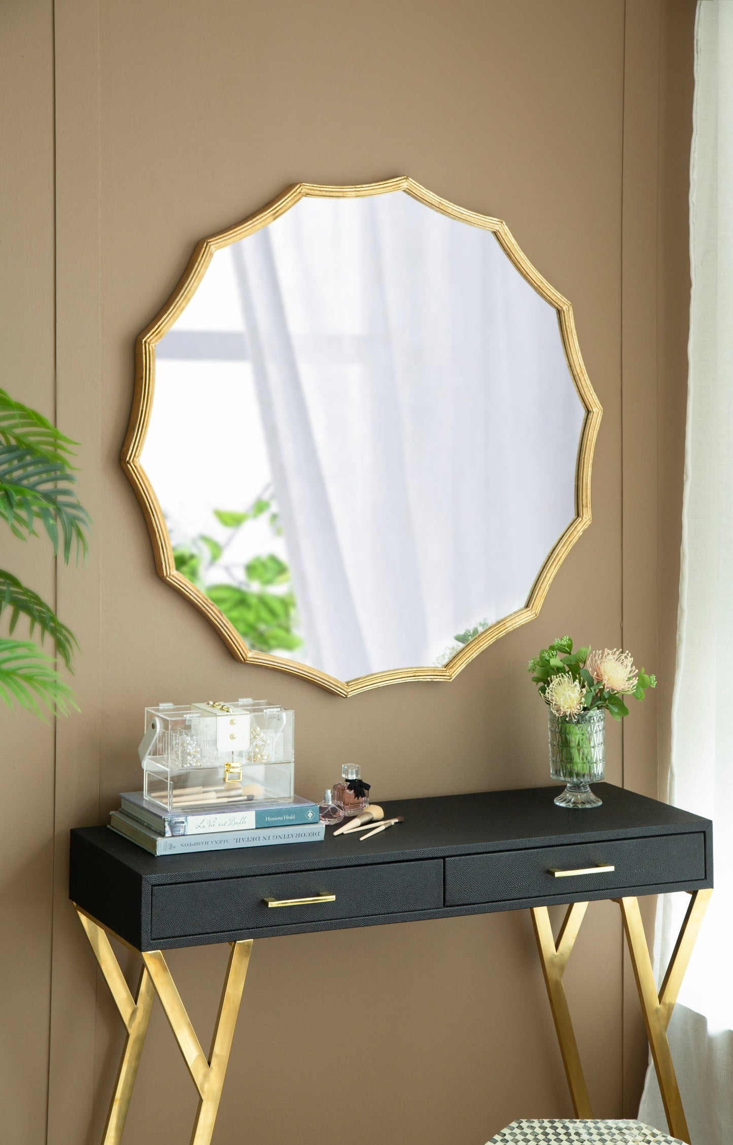 40" Round Sunburst Wall Mirror with Gold Finish