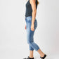 Judy Blue - Midrise Contrast Wash Capris