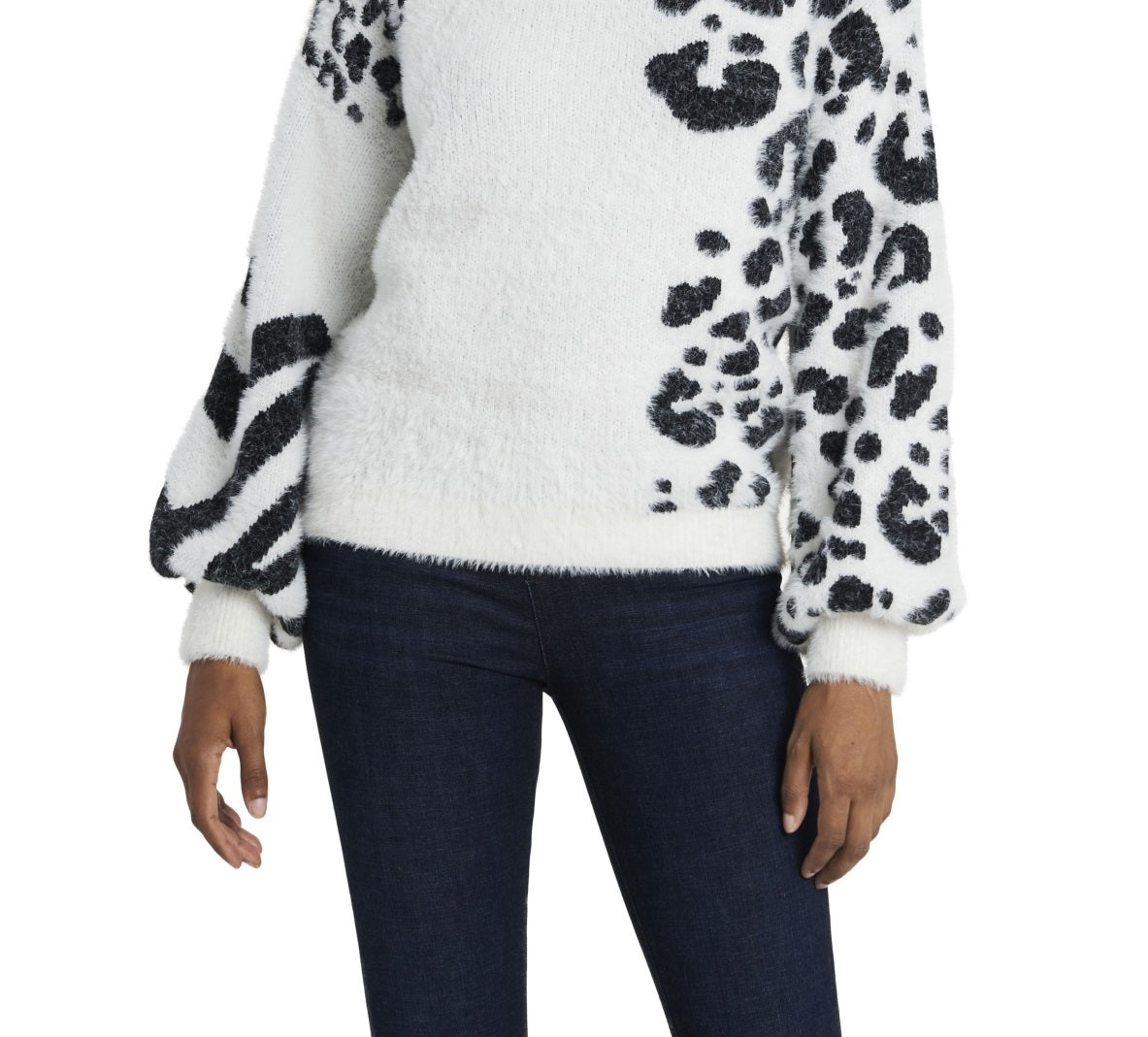 Vince Camuto Women's Animal Print Jacquard Fuzzy Sweater White Size Large