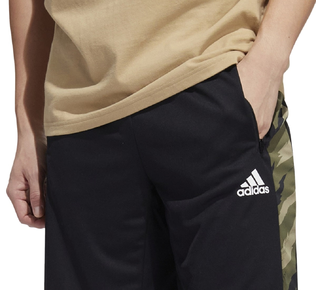 adidas Men's Feelstrong Regular Fit Camo Panel Performance Shorts Green Size Medium