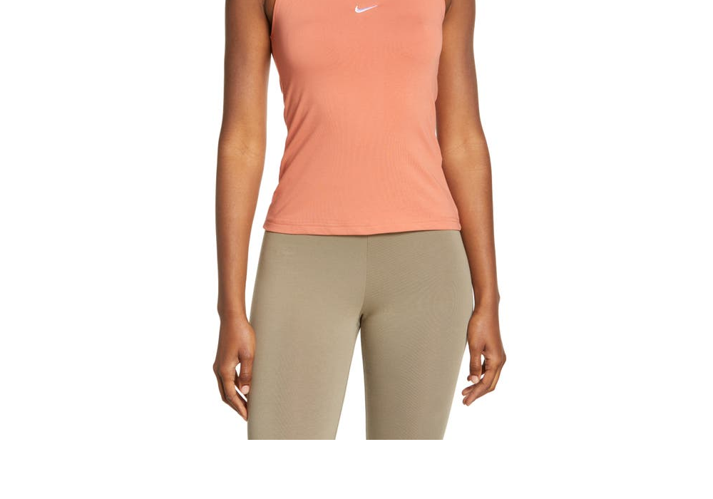 Nike Women's Madder Root/White 365 Camisole Size Medium