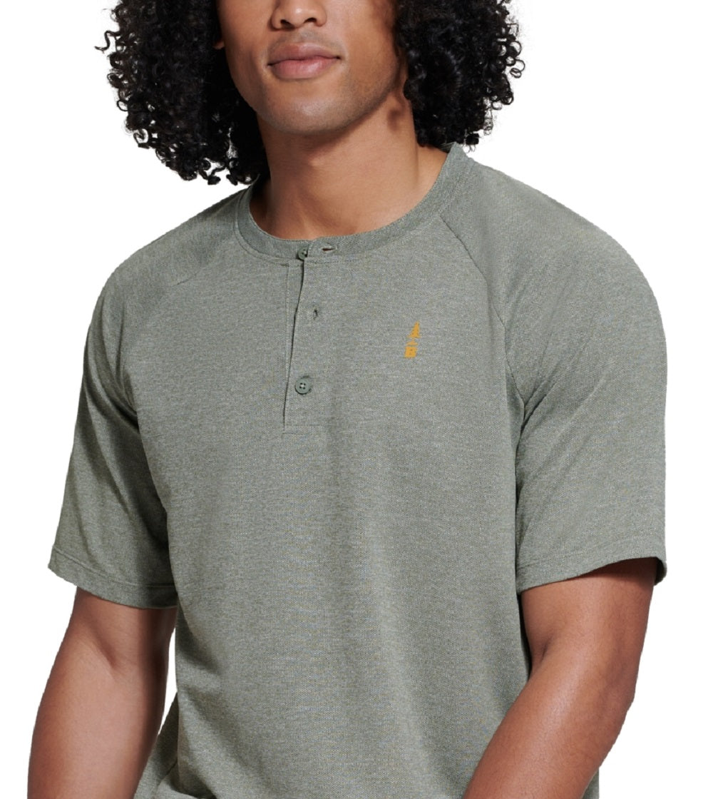 Bass Outdoor Men's Hilltop Henley Shirt Green Size Small