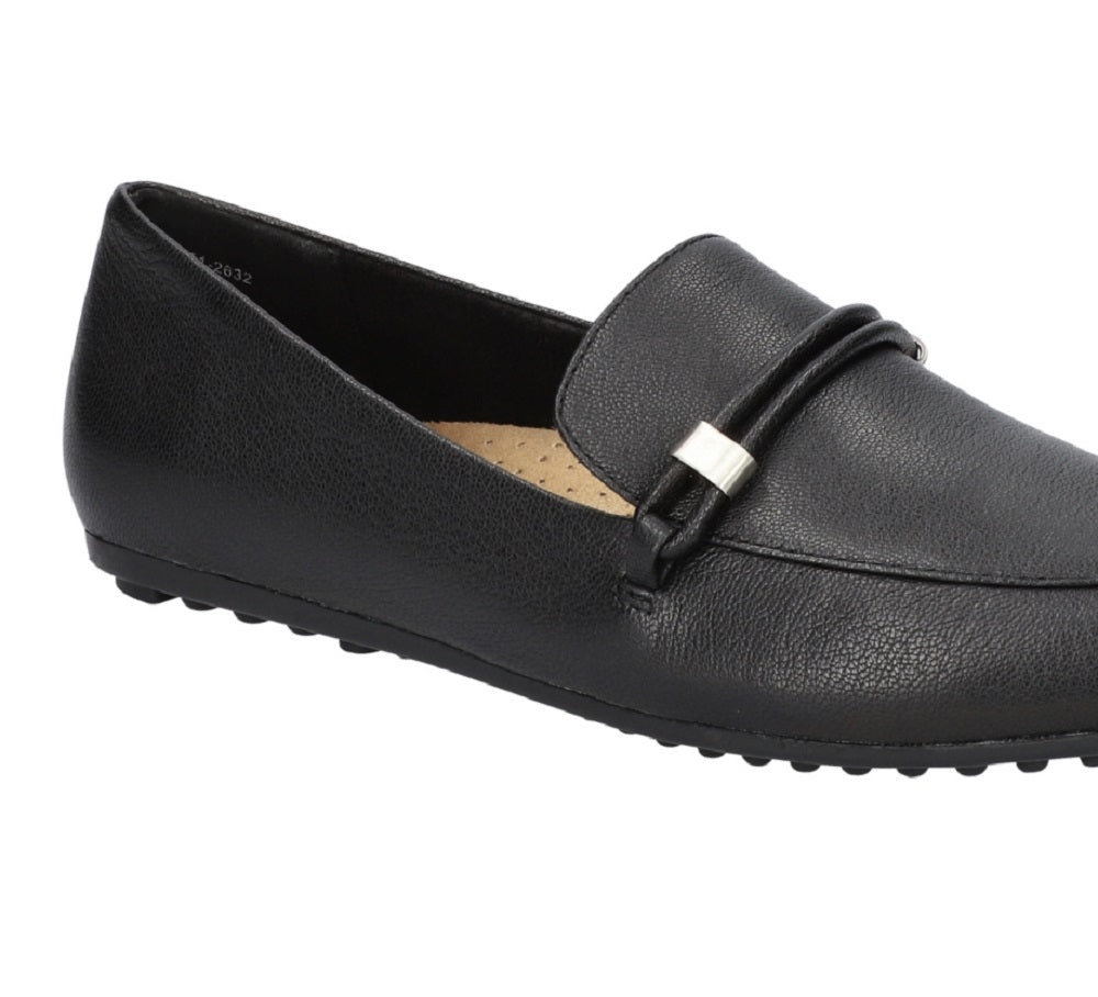 Bella Vita Women's Jerrica Loafer Black Size 10 M