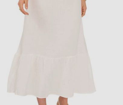 विंस कैमूटो महिलाओं की गॉज़ी स्मोक्ड वेस्ट रफ़ल्ड ड्रेस सफ़ेद साइज़ मीडियम