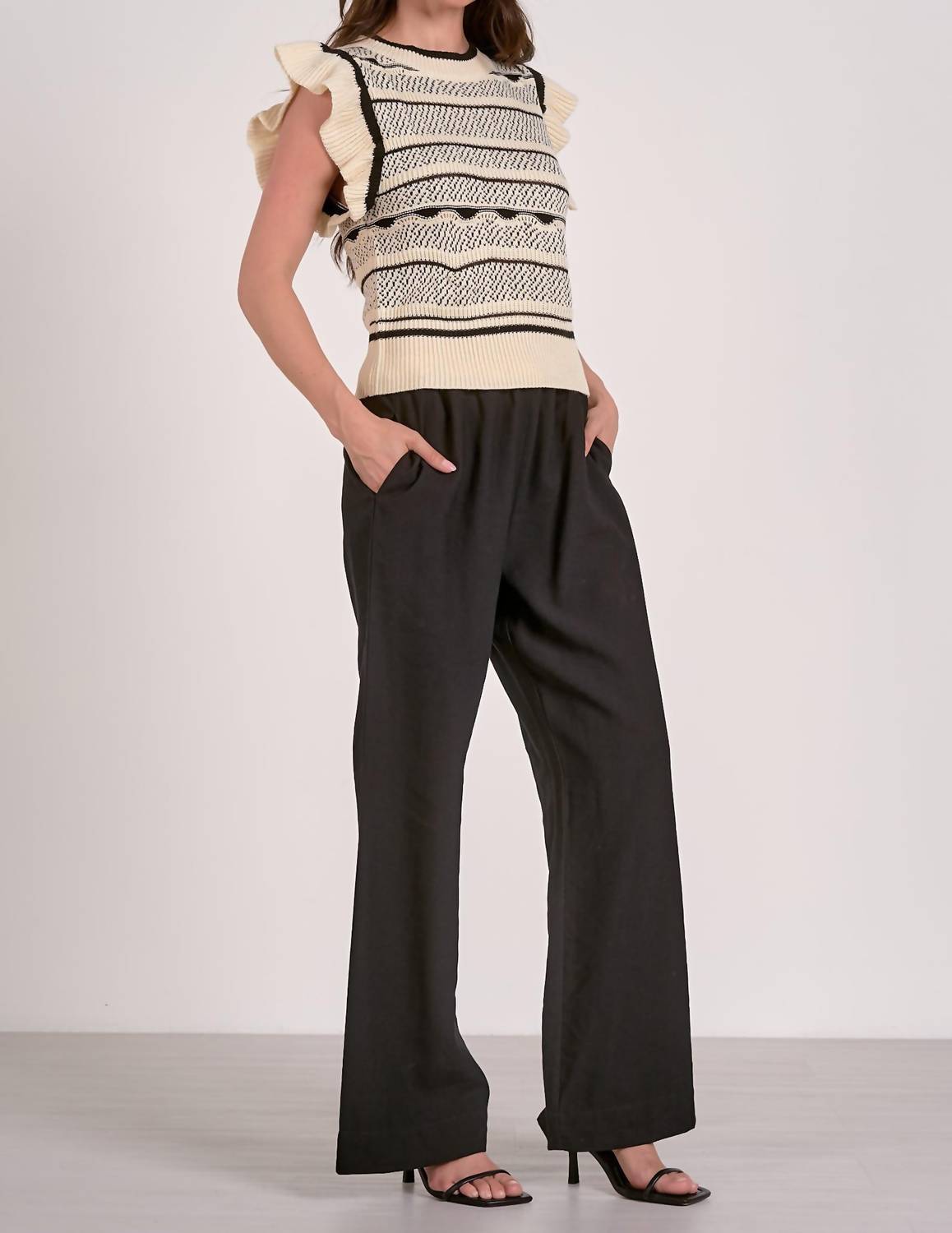 Elan - Flutter Sleeve Crew Neck Sweater Top