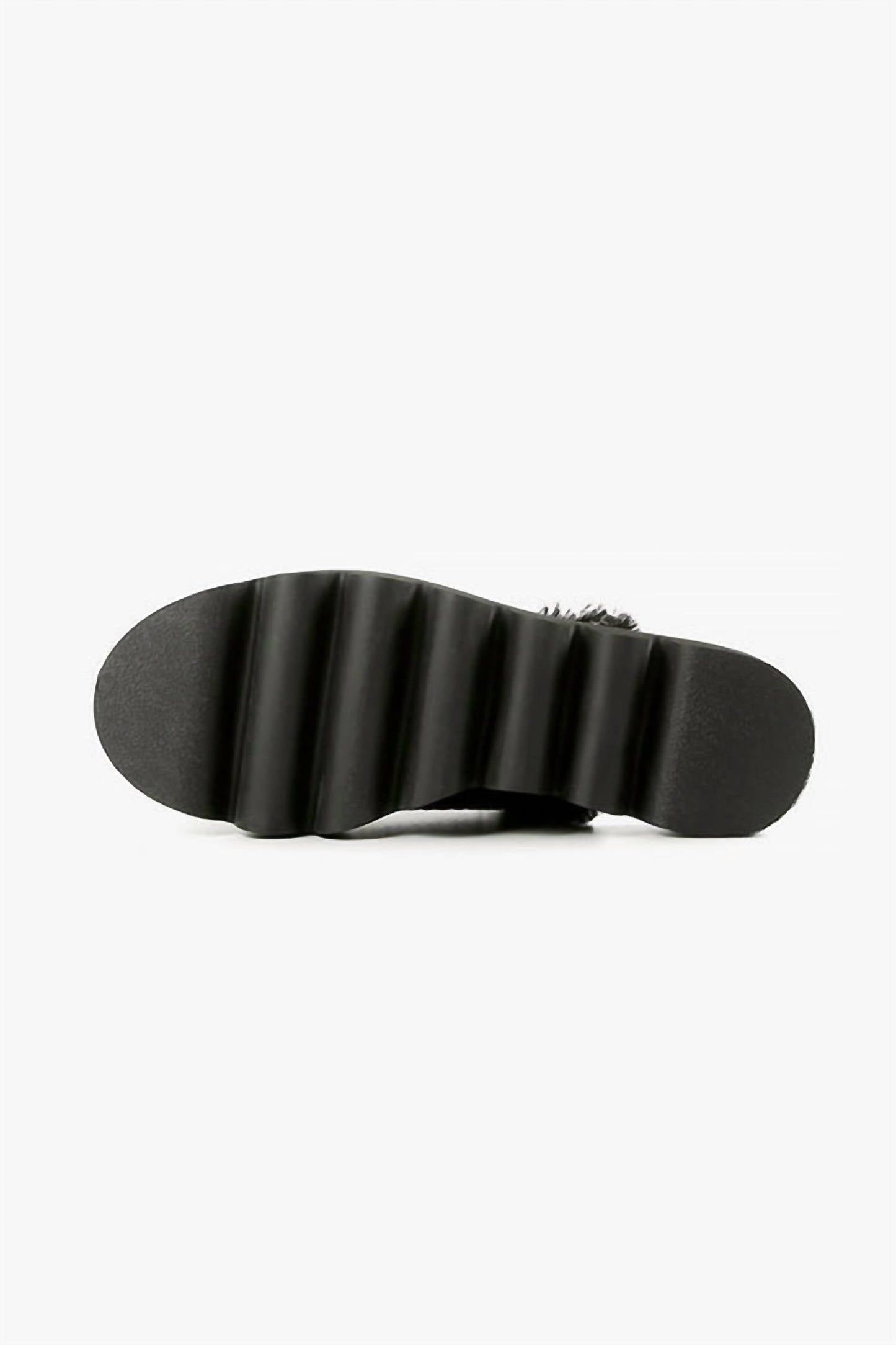 All Black - Women's Raffia Round Lugg Mule