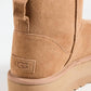 Ugg - महिलाओं के लिए क्लासिक मिनी प्लेटफॉर्म बूट
