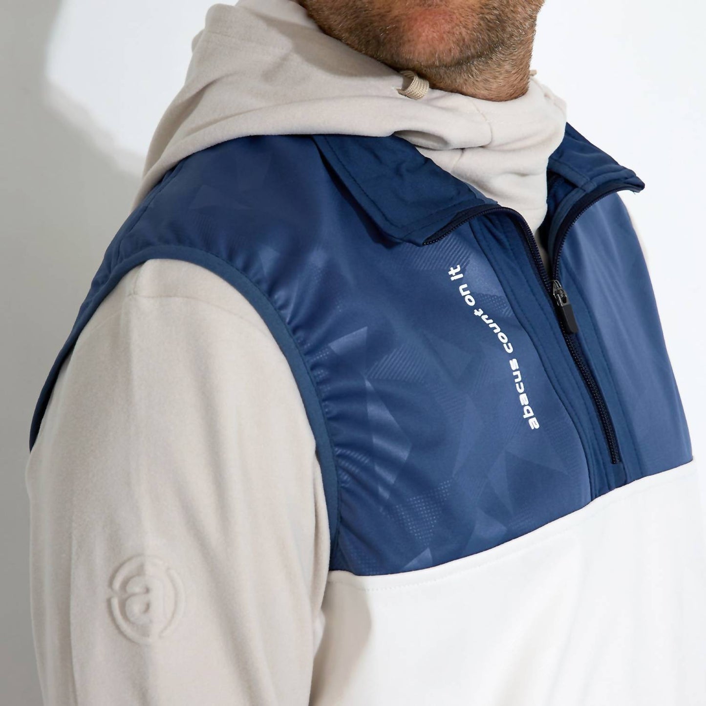 Abacus Sportswear Us - Kingsbarn Hybrid Vest
