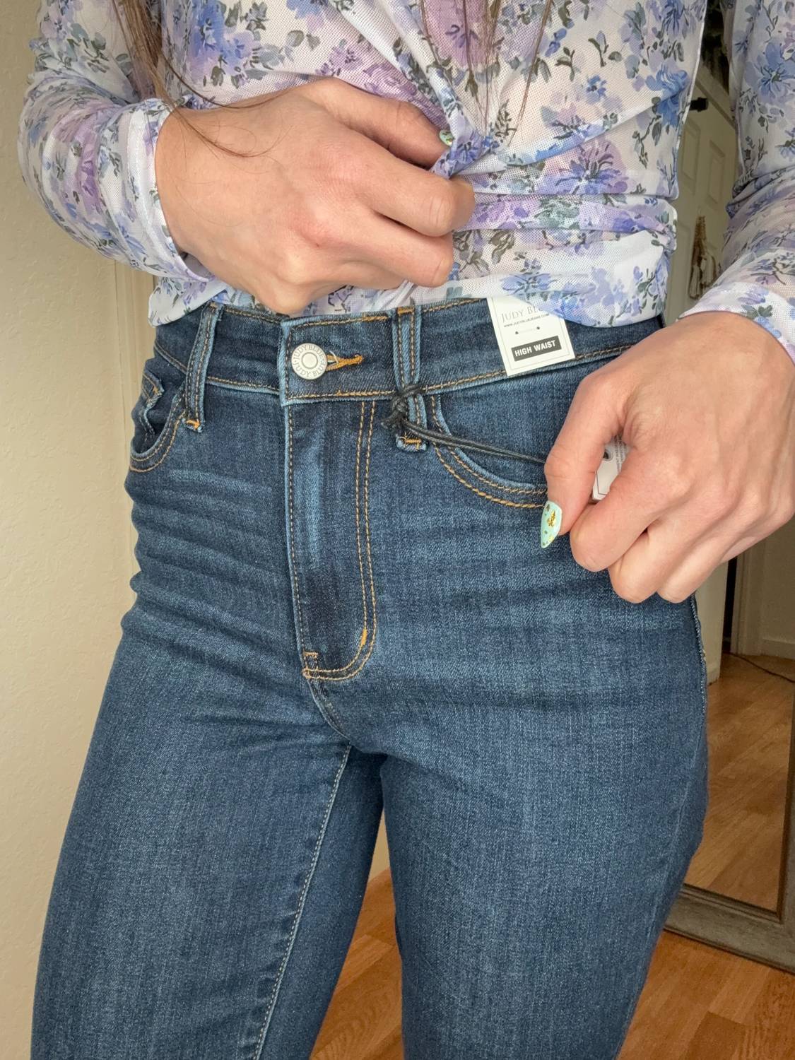 Judy Blue - Jillie Denim Capri Jeans