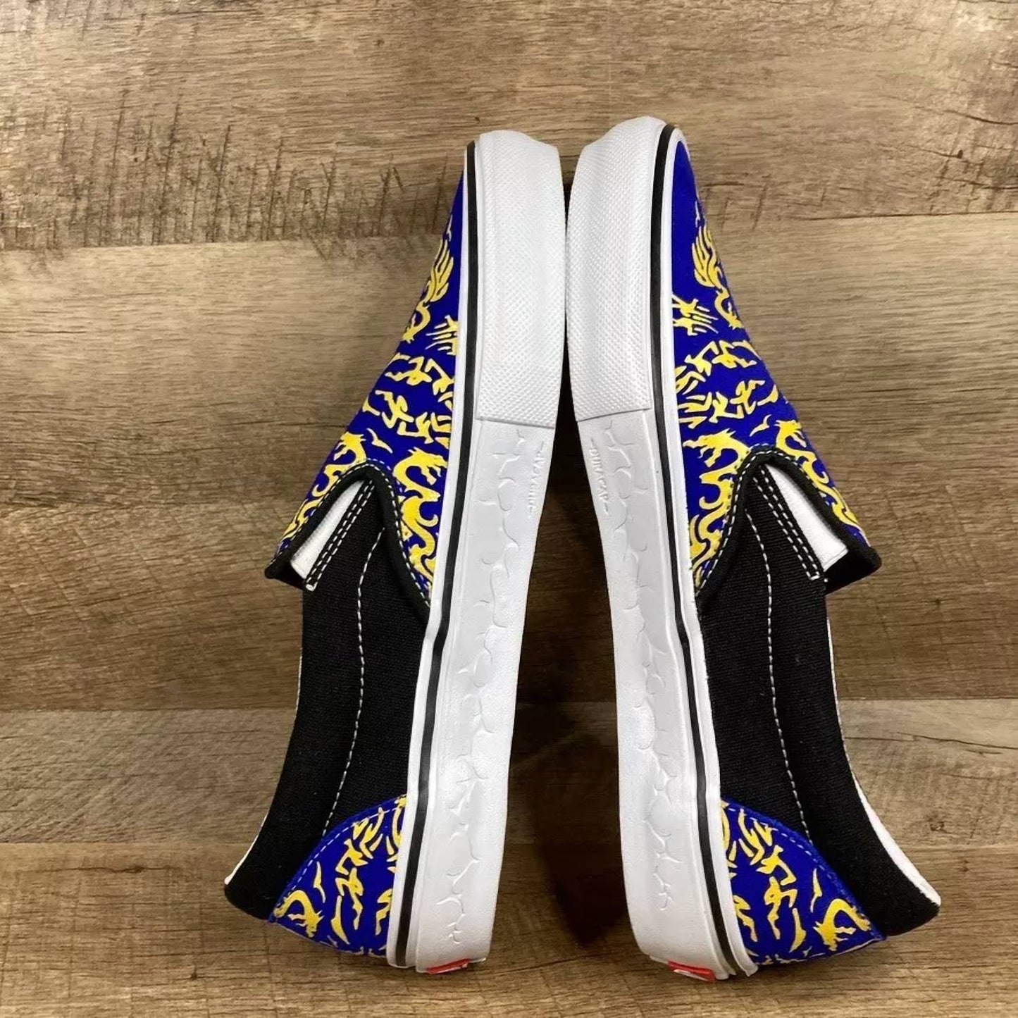 Vans - पुरुषों के स्केट स्लिप-ऑन स्नीकर