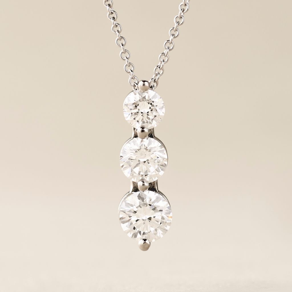 peace-jewelers-14k-gold-choice-of-carat-weight-lab-grown-diamond-3-stone-pendant