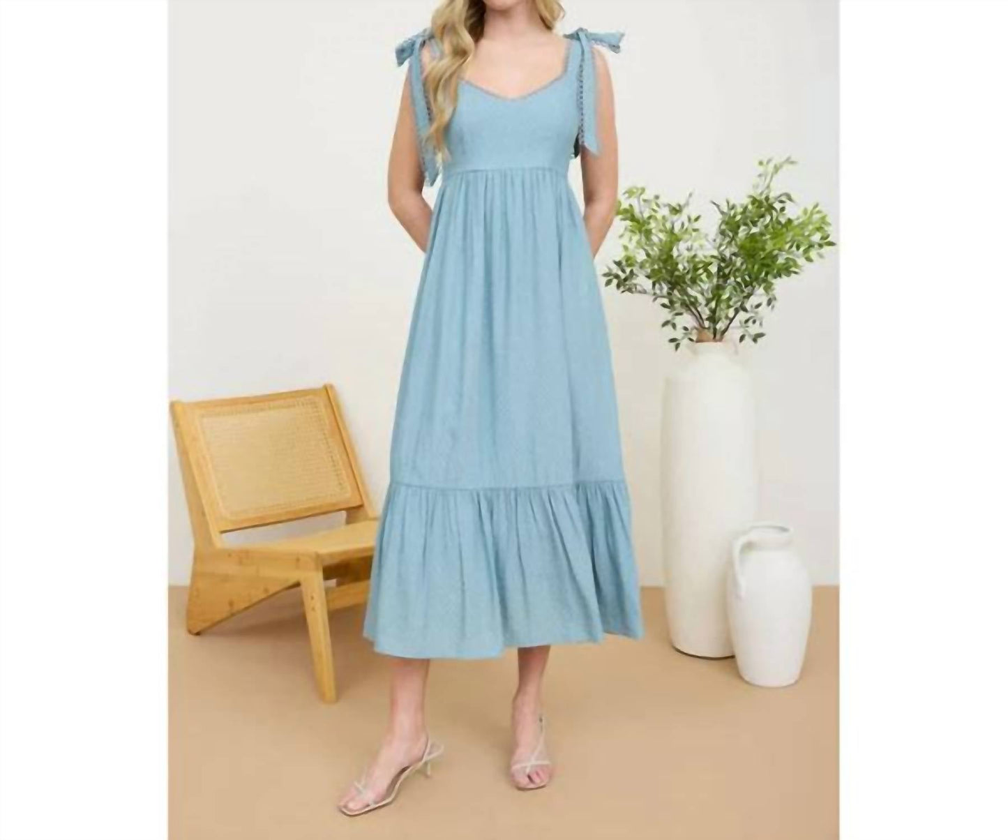 Blu Pepper - Scallop Eyelet Trim Midi Dress
