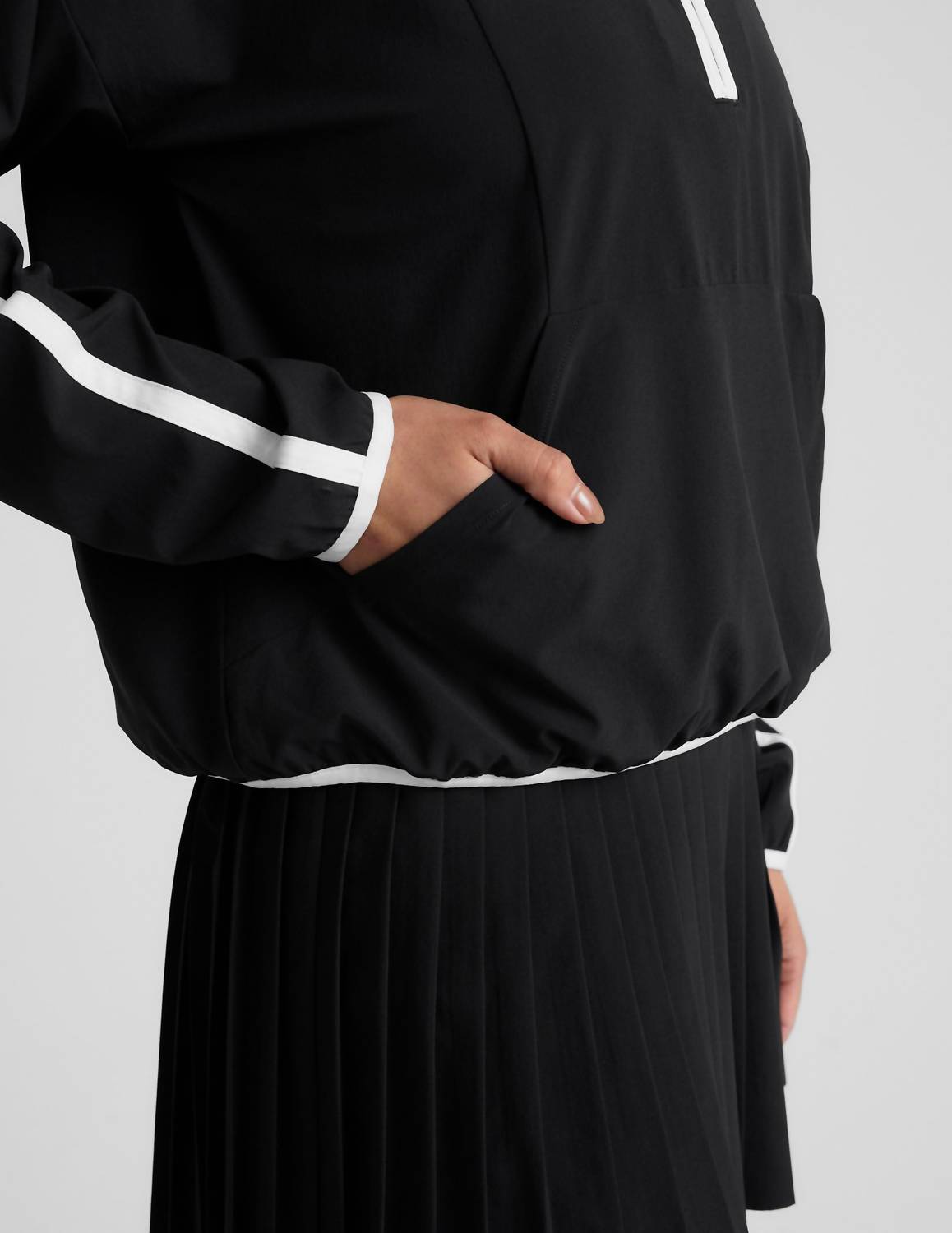 Beyond Yoga - Course Contrast Half Zip Pullover Jacket