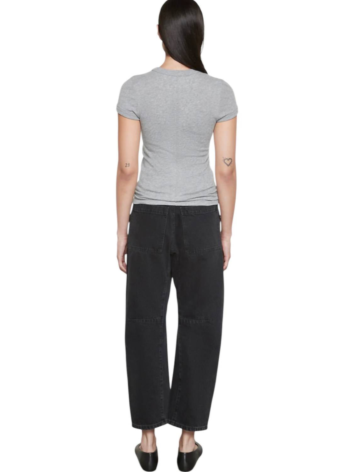 एन्ज़ा कोस्टा - कश्मीरी कैप स्लीव क्रू टॉप