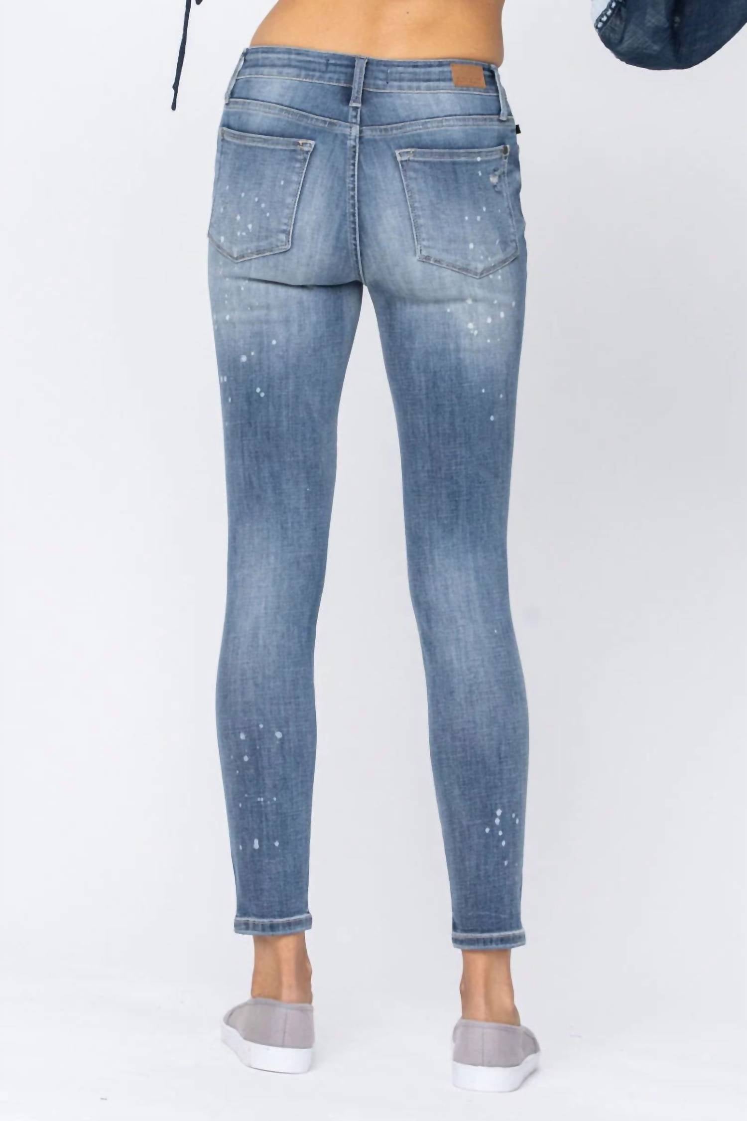 judy-blue-bleached-distressed-skinny-jeans