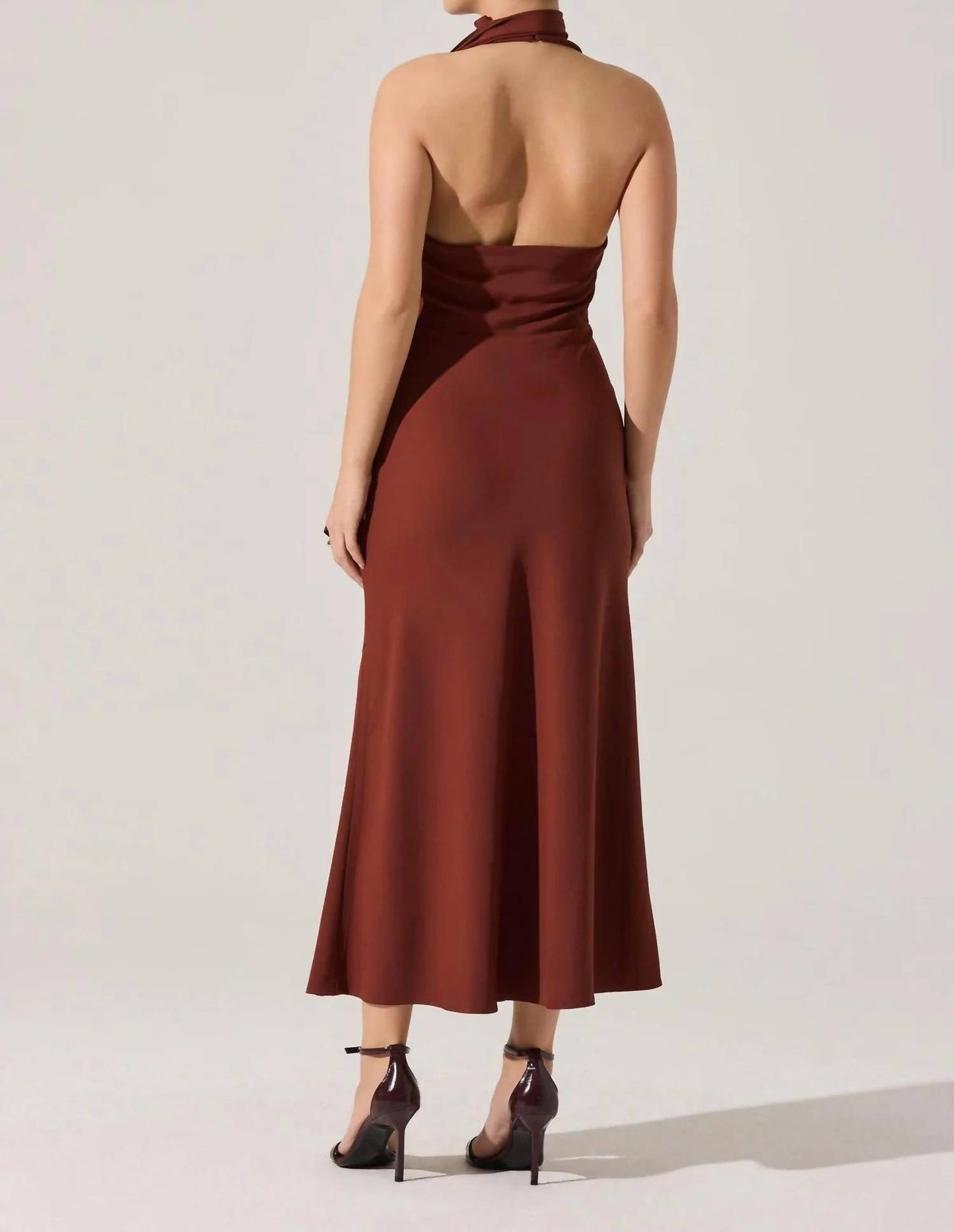 Astr - Hilaire Halter Midi Dress