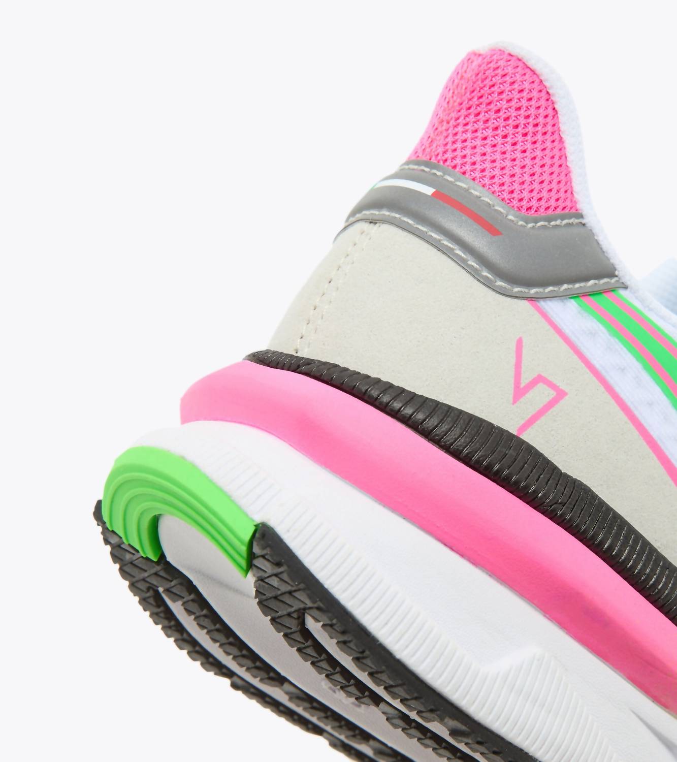 Diadora - Women’s Atomo V7000 Running Shoe