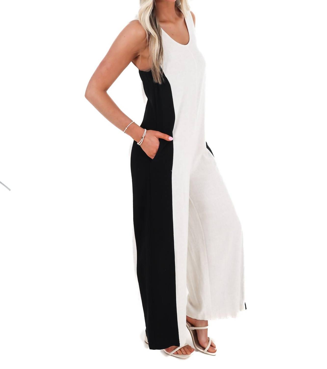 Illa Illa - Here's the Thing Linen Jumpsuit