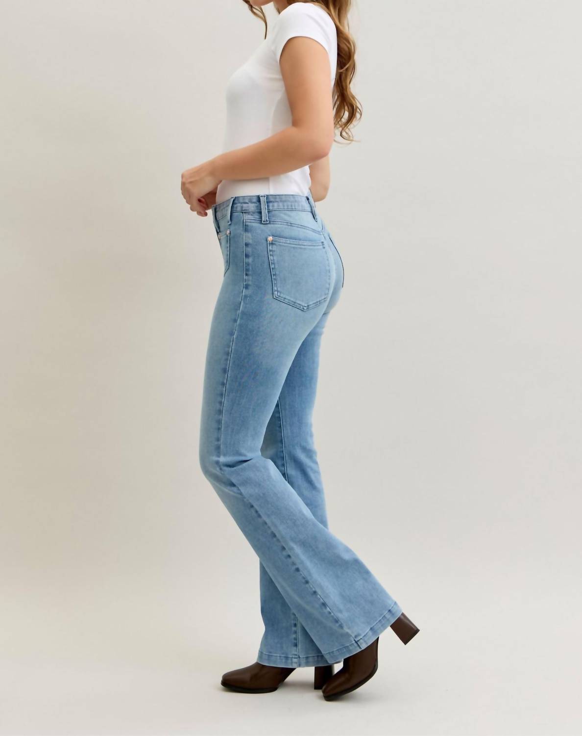 Judy Blue - Mid Rise Bootcut Jeans