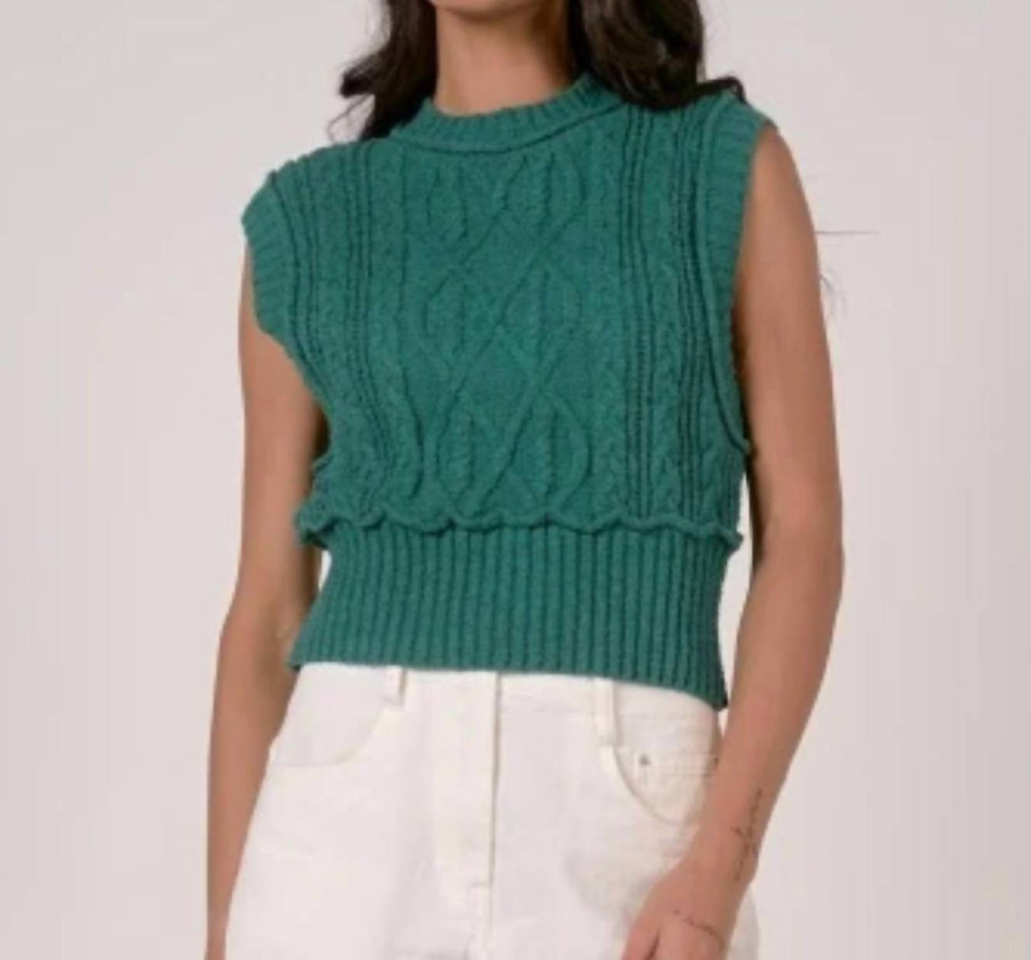 Elan - Antonia Sleeveless Crewneck Sweater