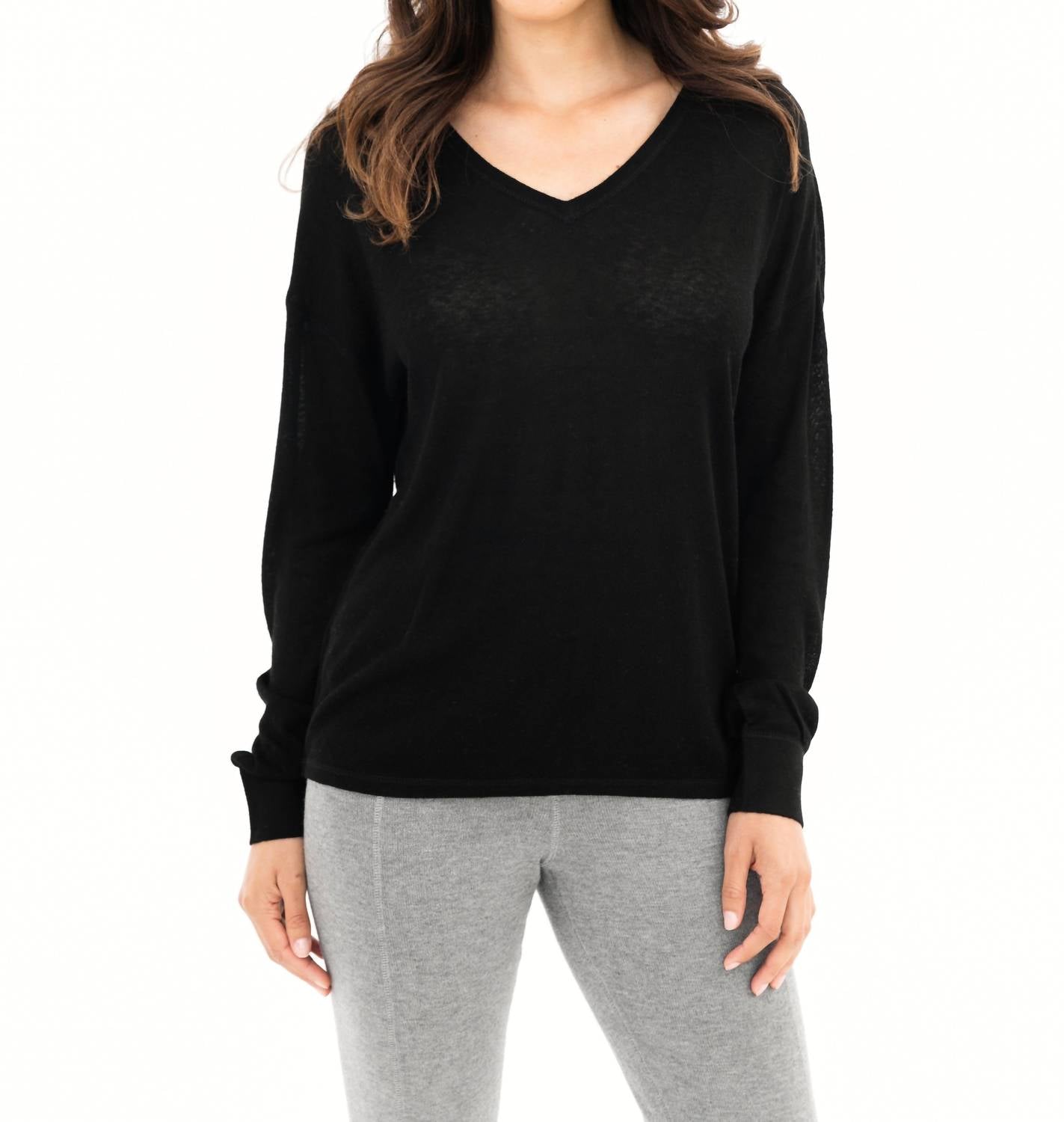 Leimere - Long Sleeve Vneck Tee