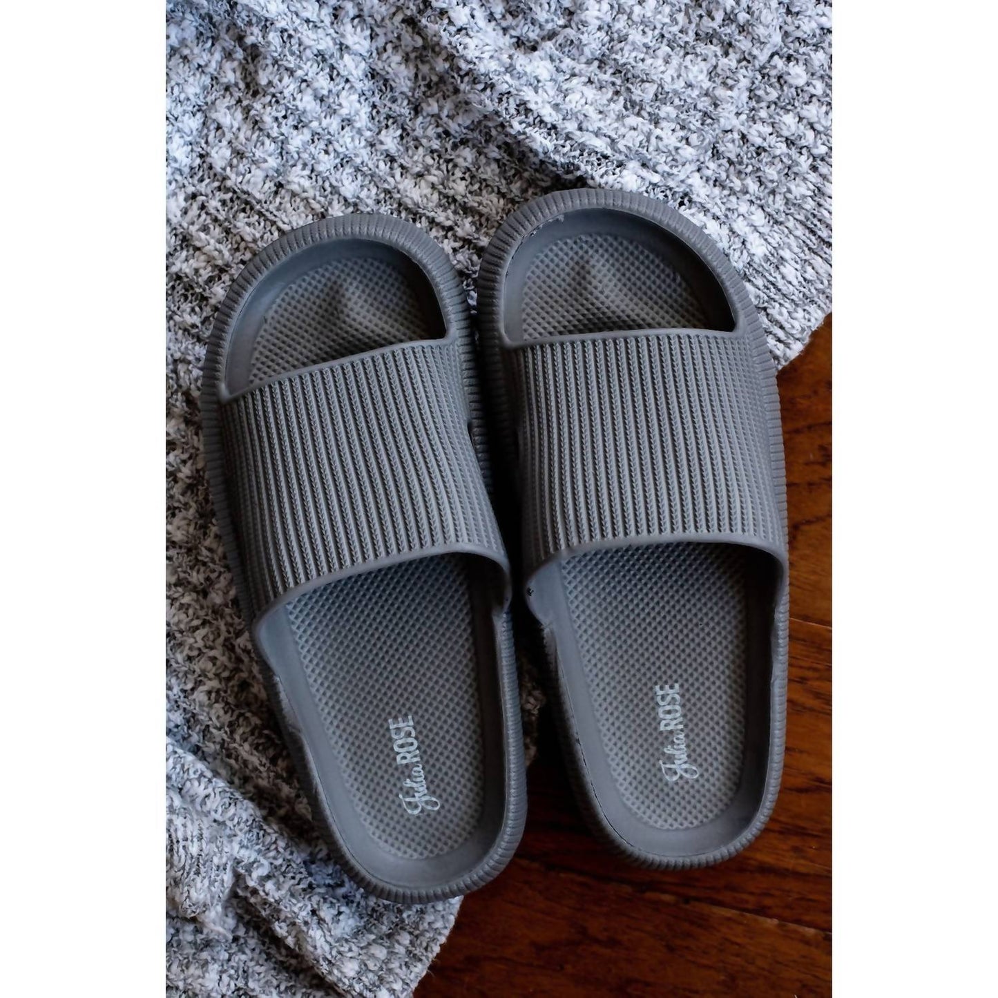 Julia Rose - Women's Insanely Comfy Beach Casual Slides Sandal