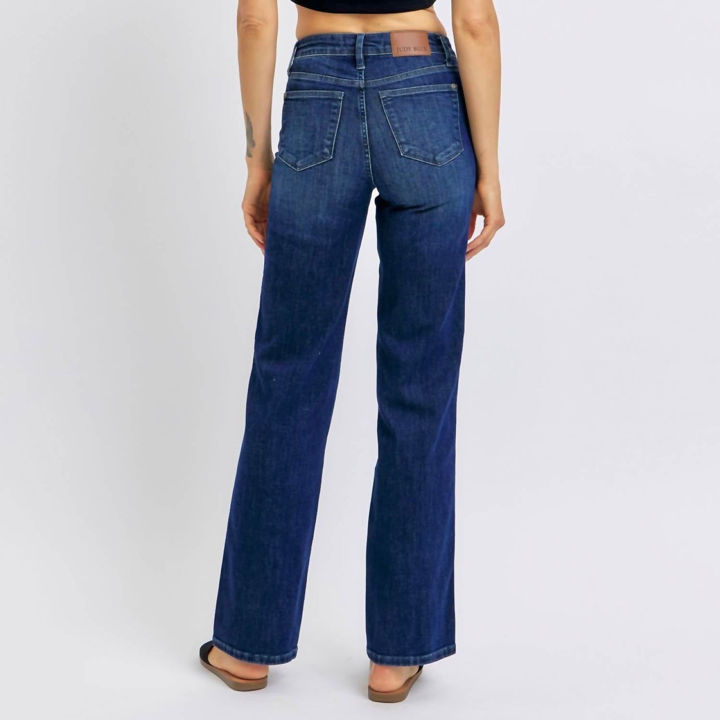 Judy Blue - Midrise Tummy Control Straight Jeans