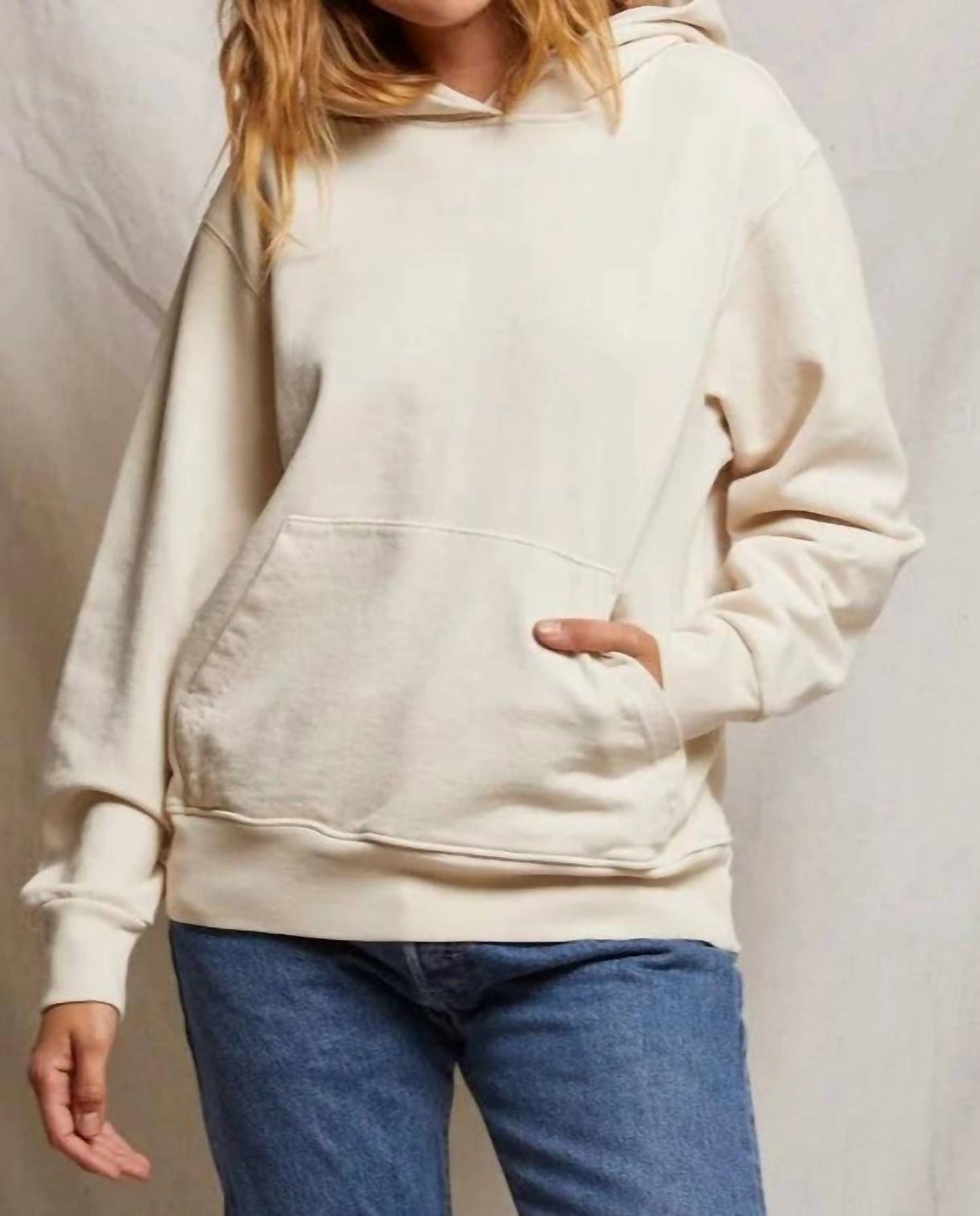 Perfectwhitetee - महिलाओं की कोर्टनी हूडी