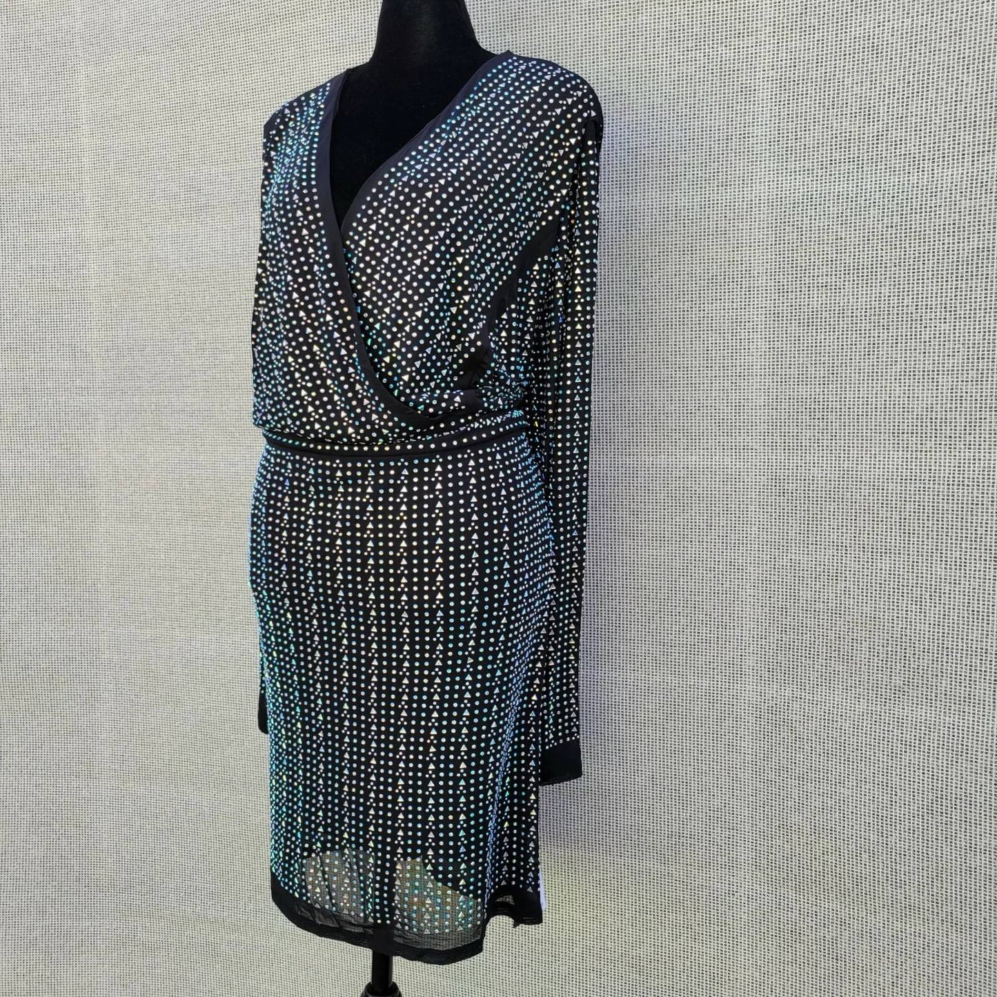 City Studio - P. Social Beads Mini V-neck Dress