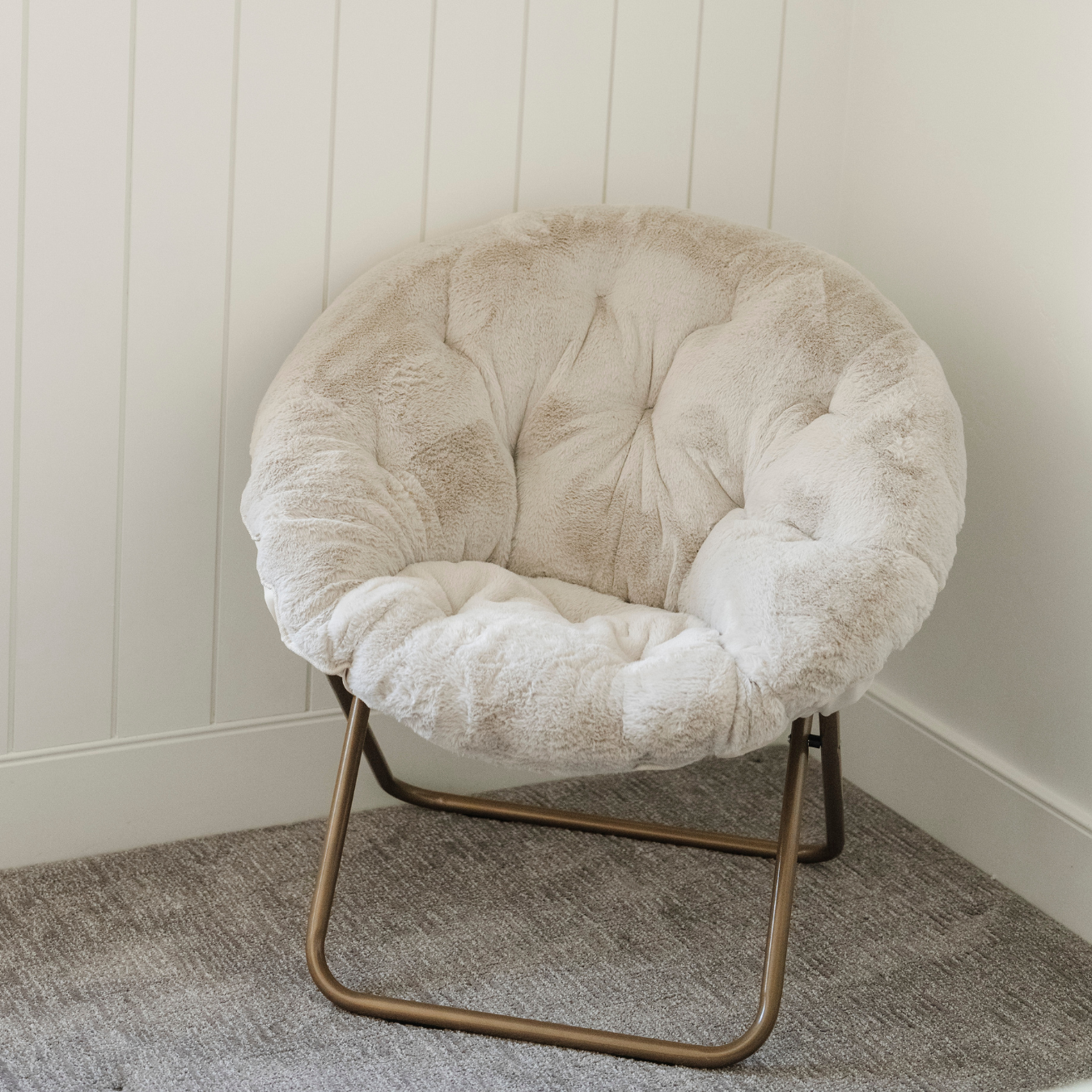 Saucer Chair Kids Chair with Faux Fur Cover