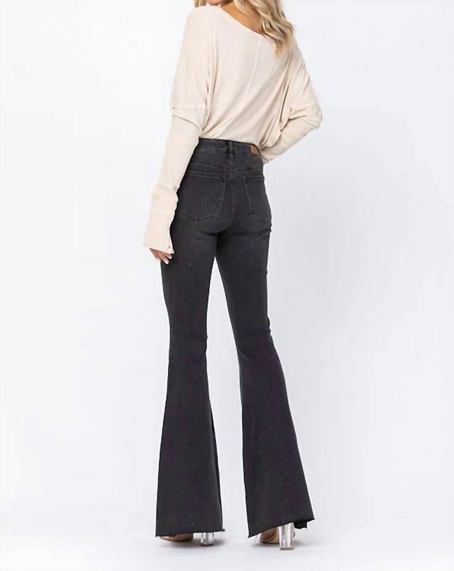 Judy Blue - High-rise Super Flare Jeans