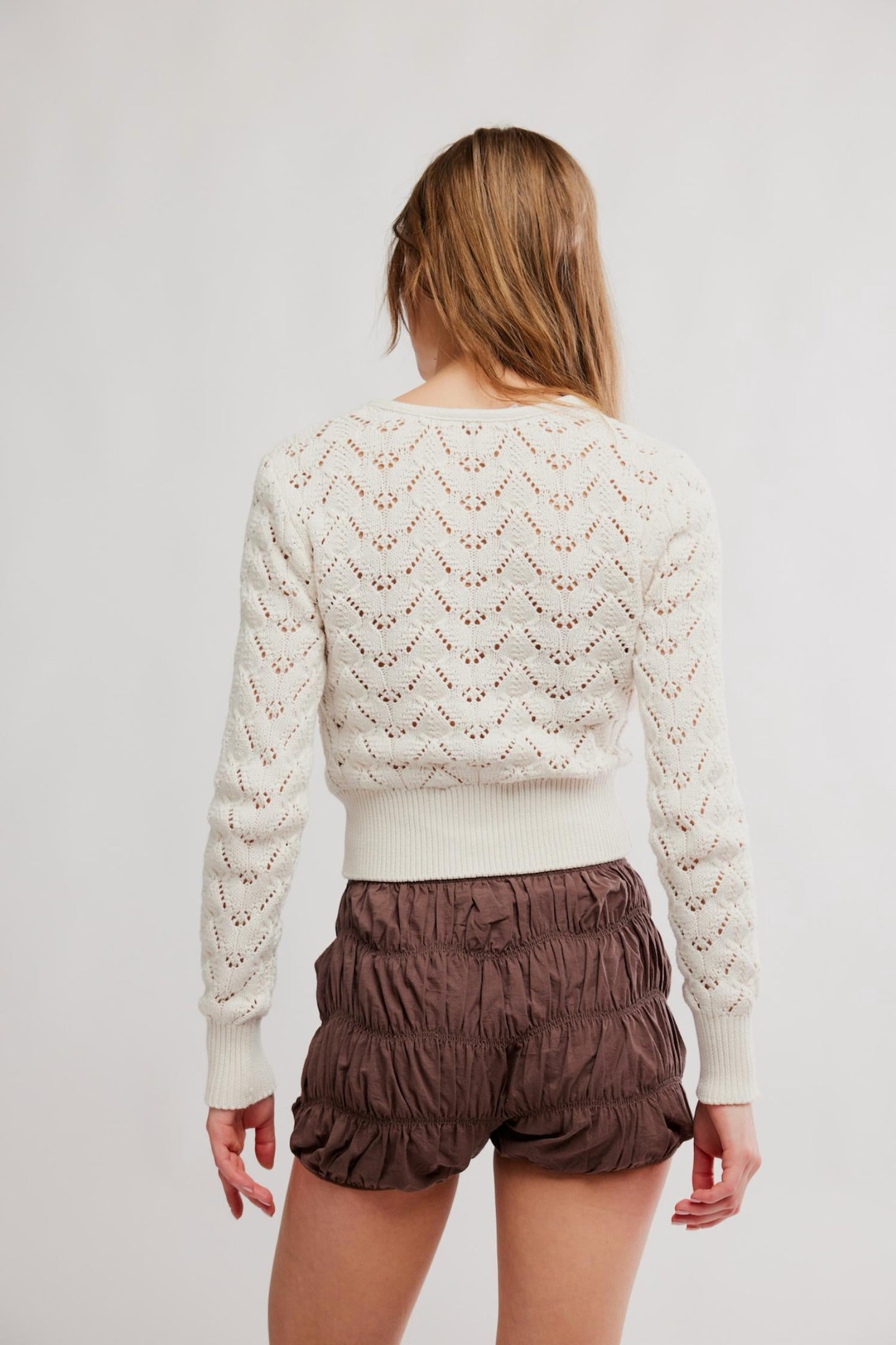 Free People - प्रिटी इन पॉइंटेल कार्डिगन