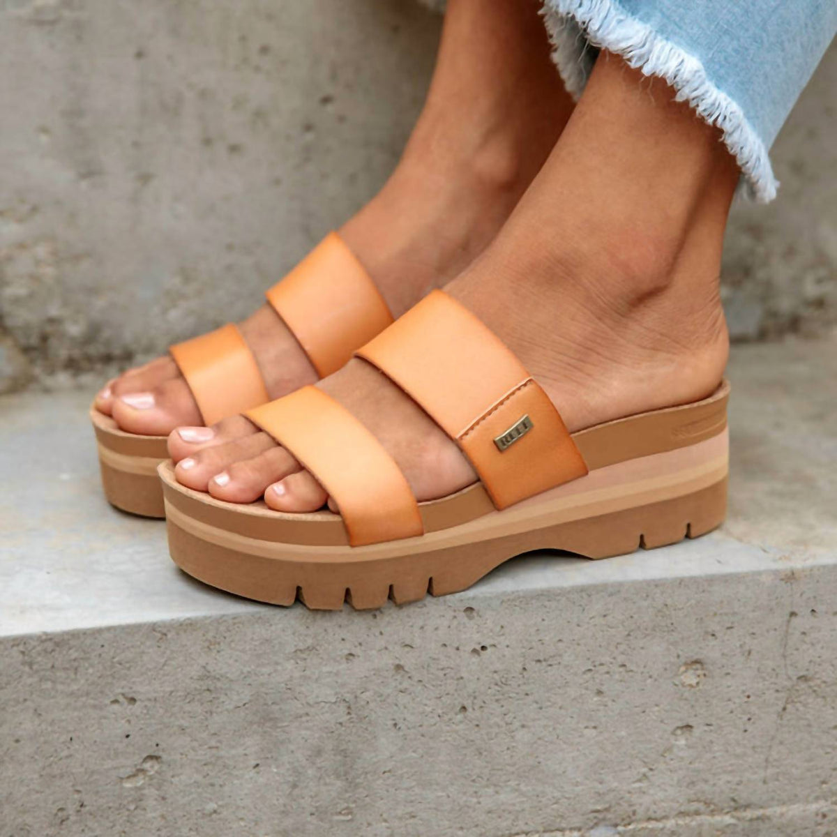 Reef - Cushion Vista Higher Sandal